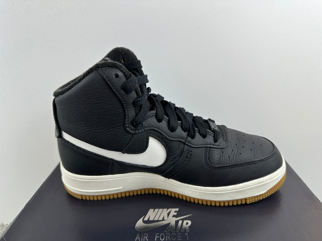 NIKE AIR FORCE 1 SCULPT
