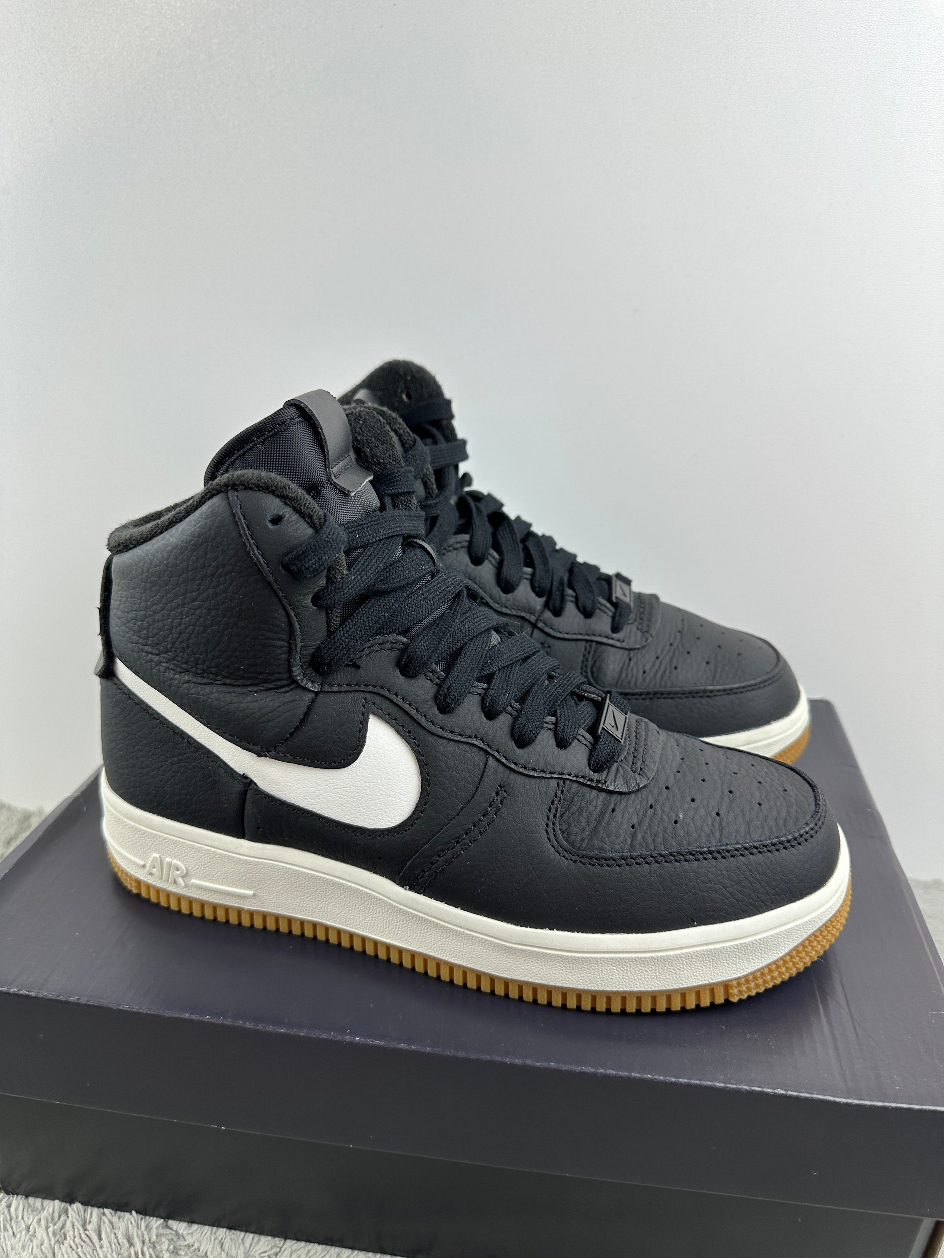 NIKE AIR FORCE 1 SCULPT