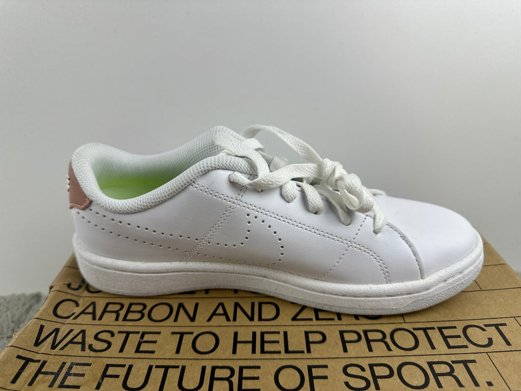 NIKE COURT ROYALE 2