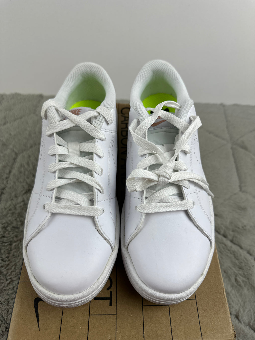 NIKE COURT ROYALE 2