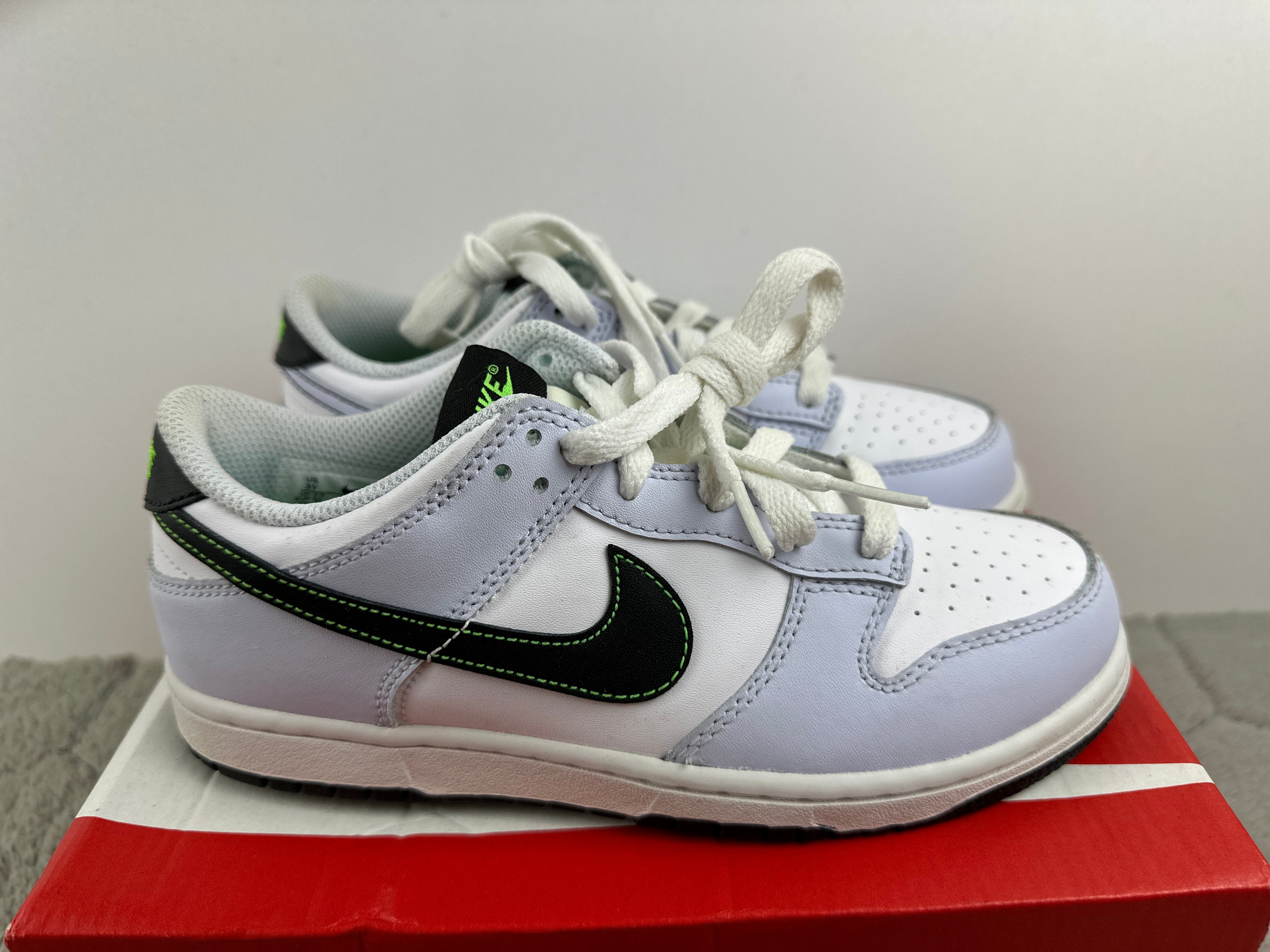 NIKE DUNK LOW