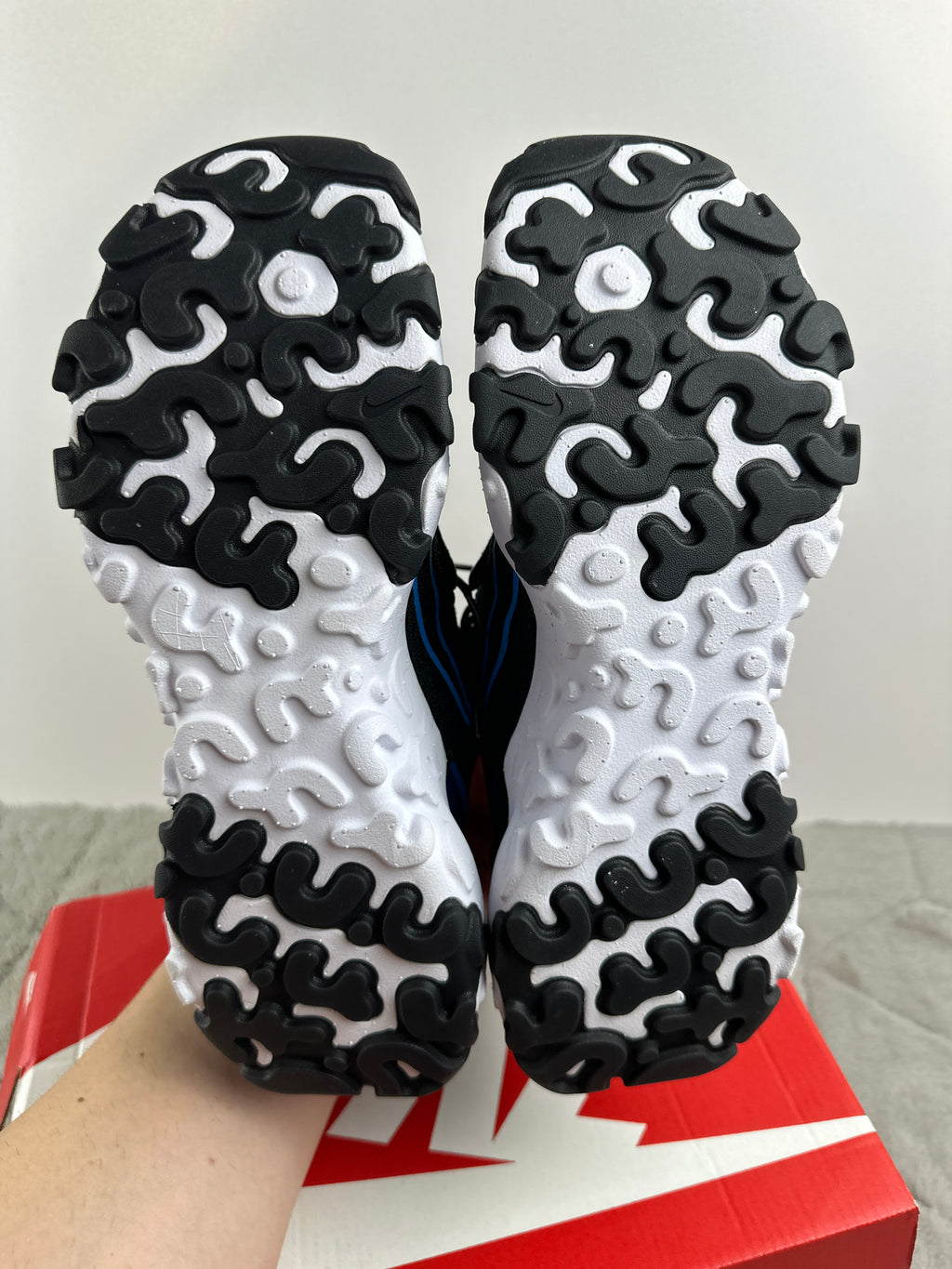 NIKE REACT VISION