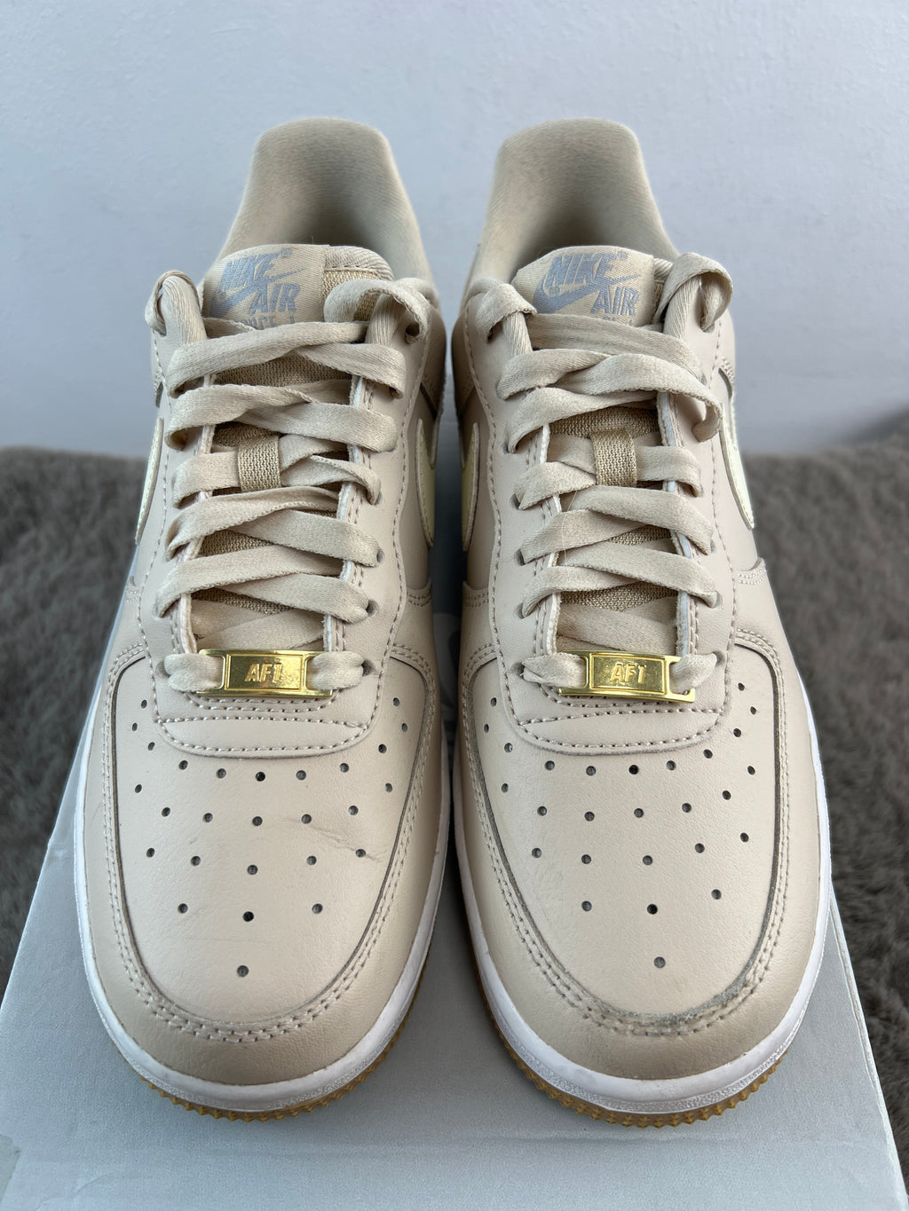 NIKE AIR FORCE 1