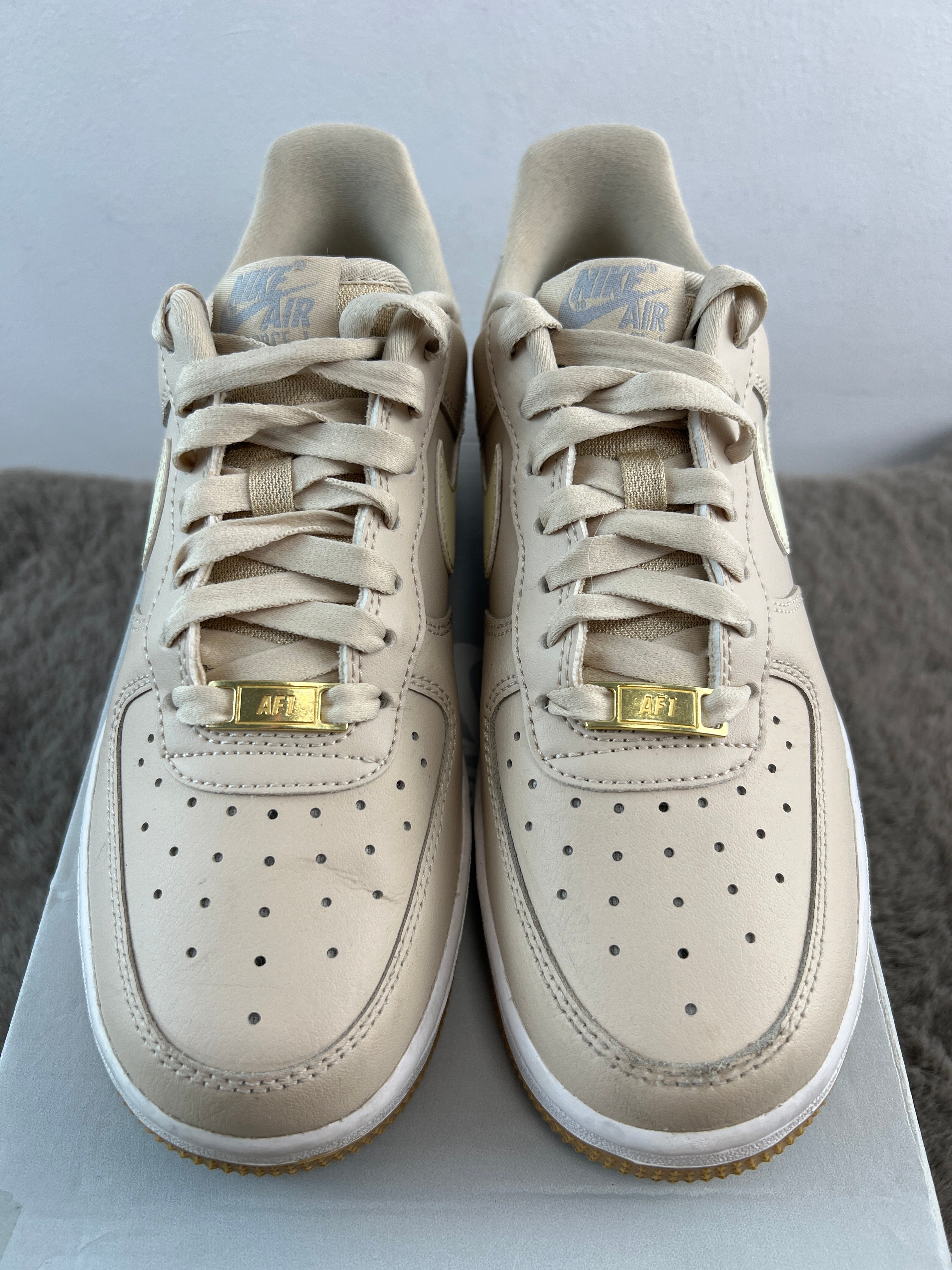 NIKE AIR FORCE 1
