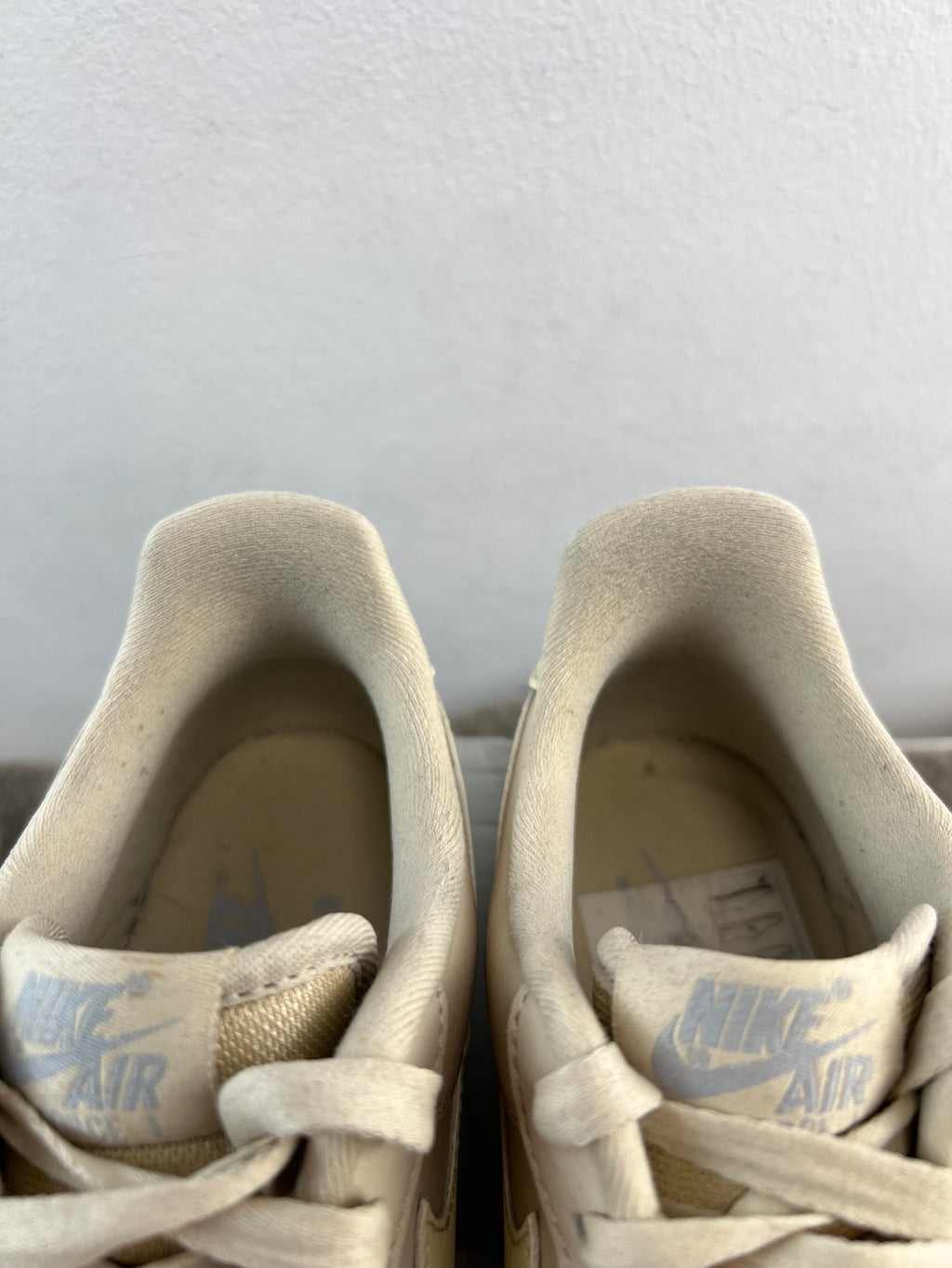 NIKE AIR FORCE 1