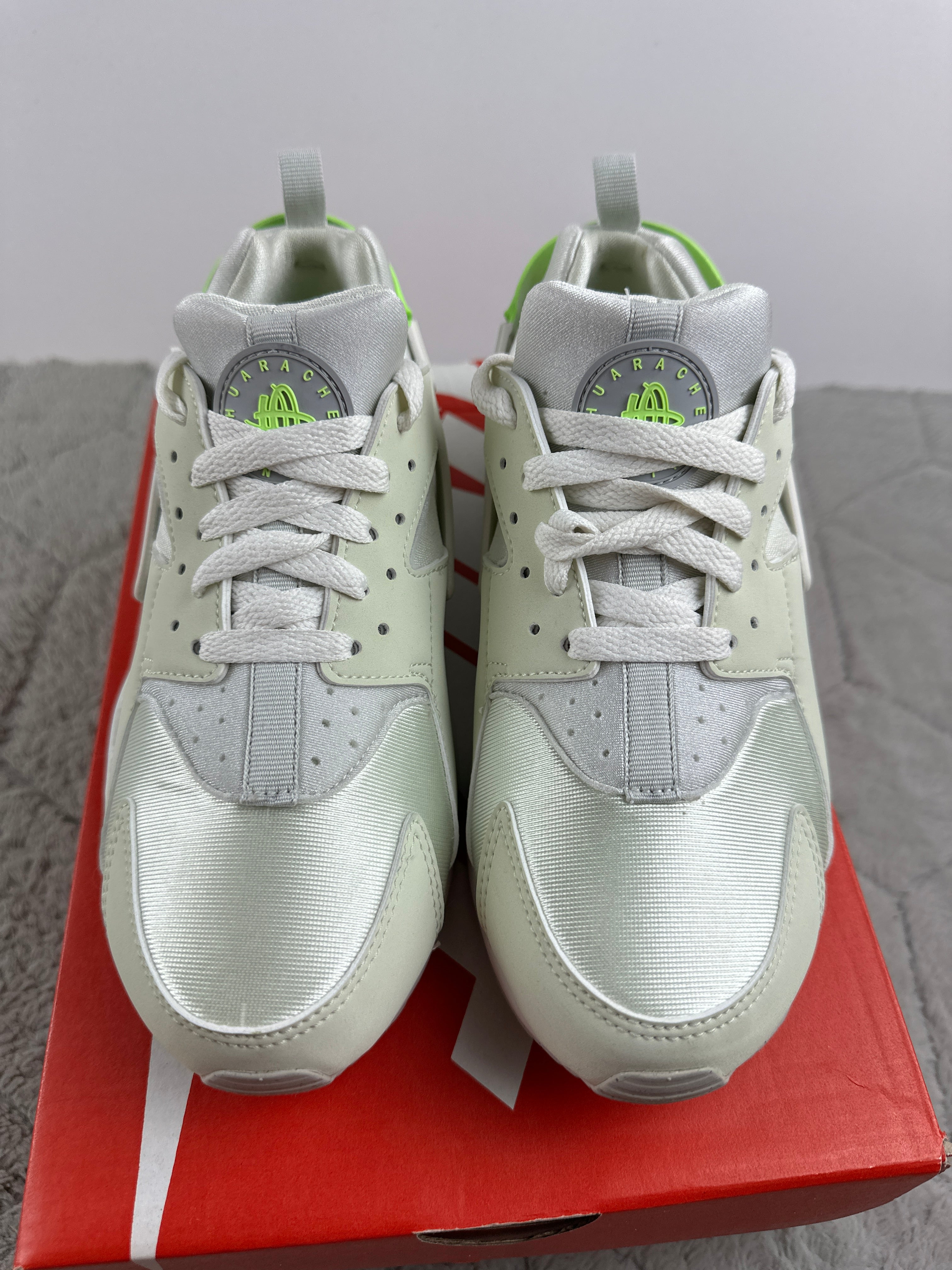 NIKE HUARACHE RUN