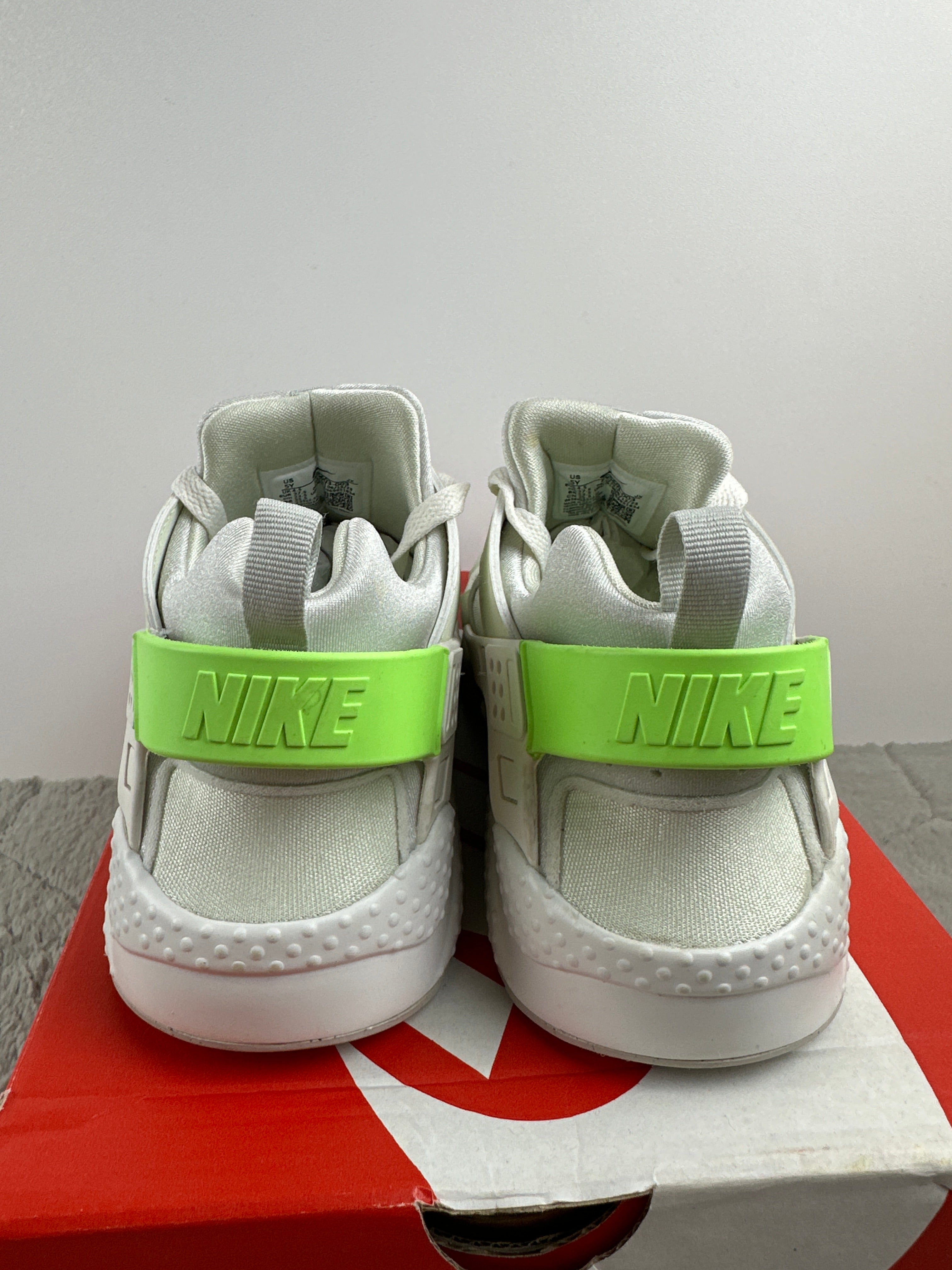NIKE HUARACHE RUN