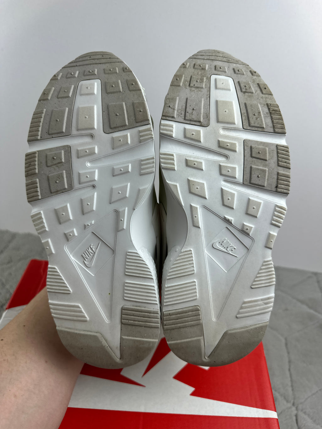 NIKE HUARACHE RUN