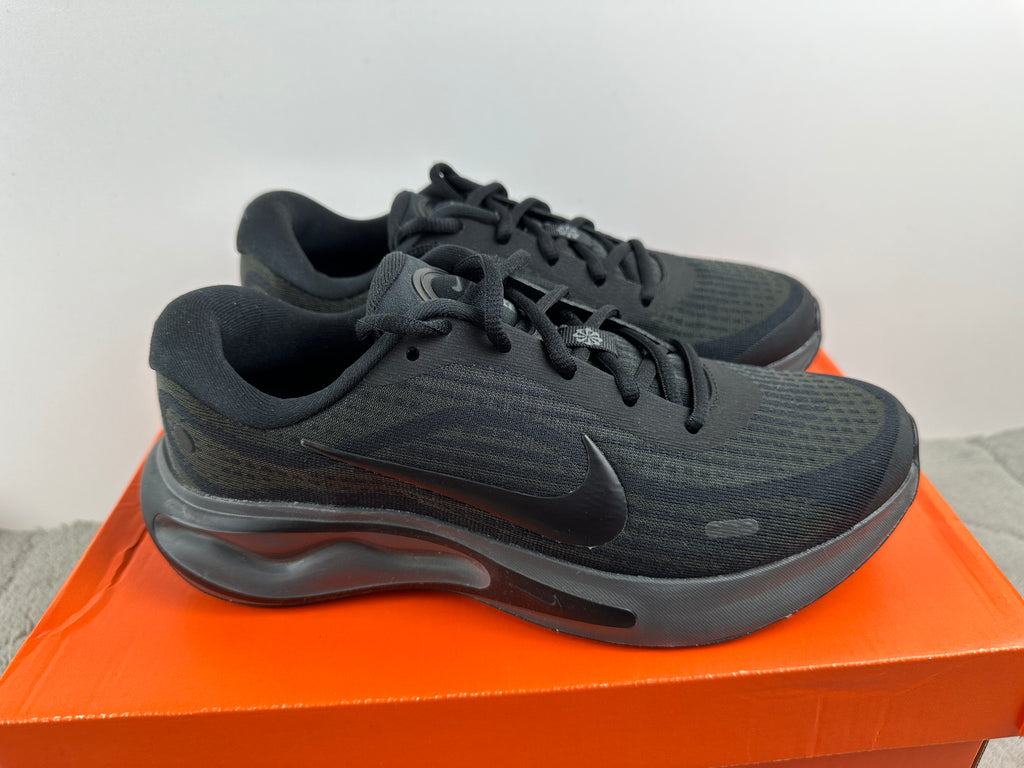 NIKE JOURNEY RUN