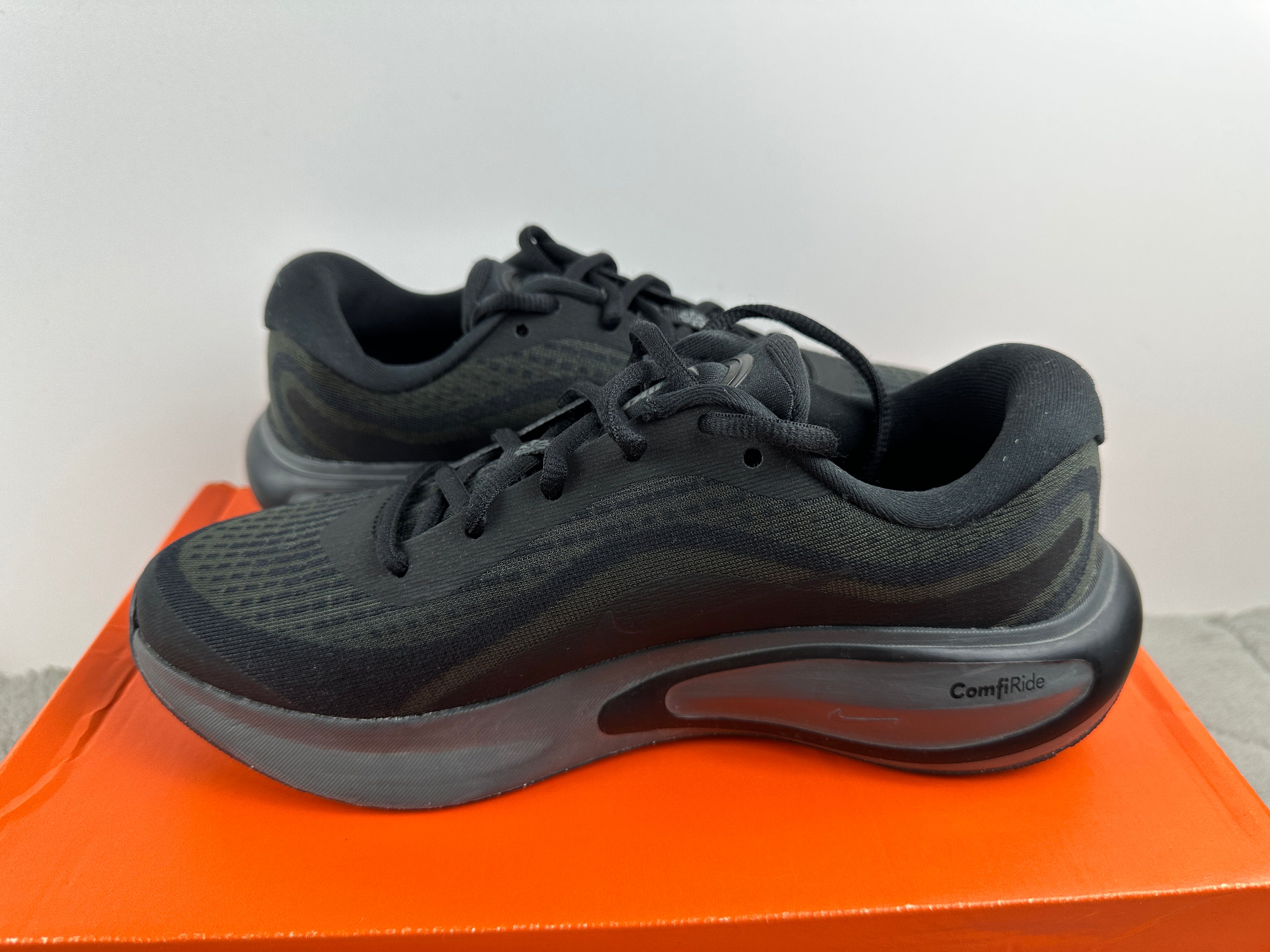 NIKE JOURNEY RUN