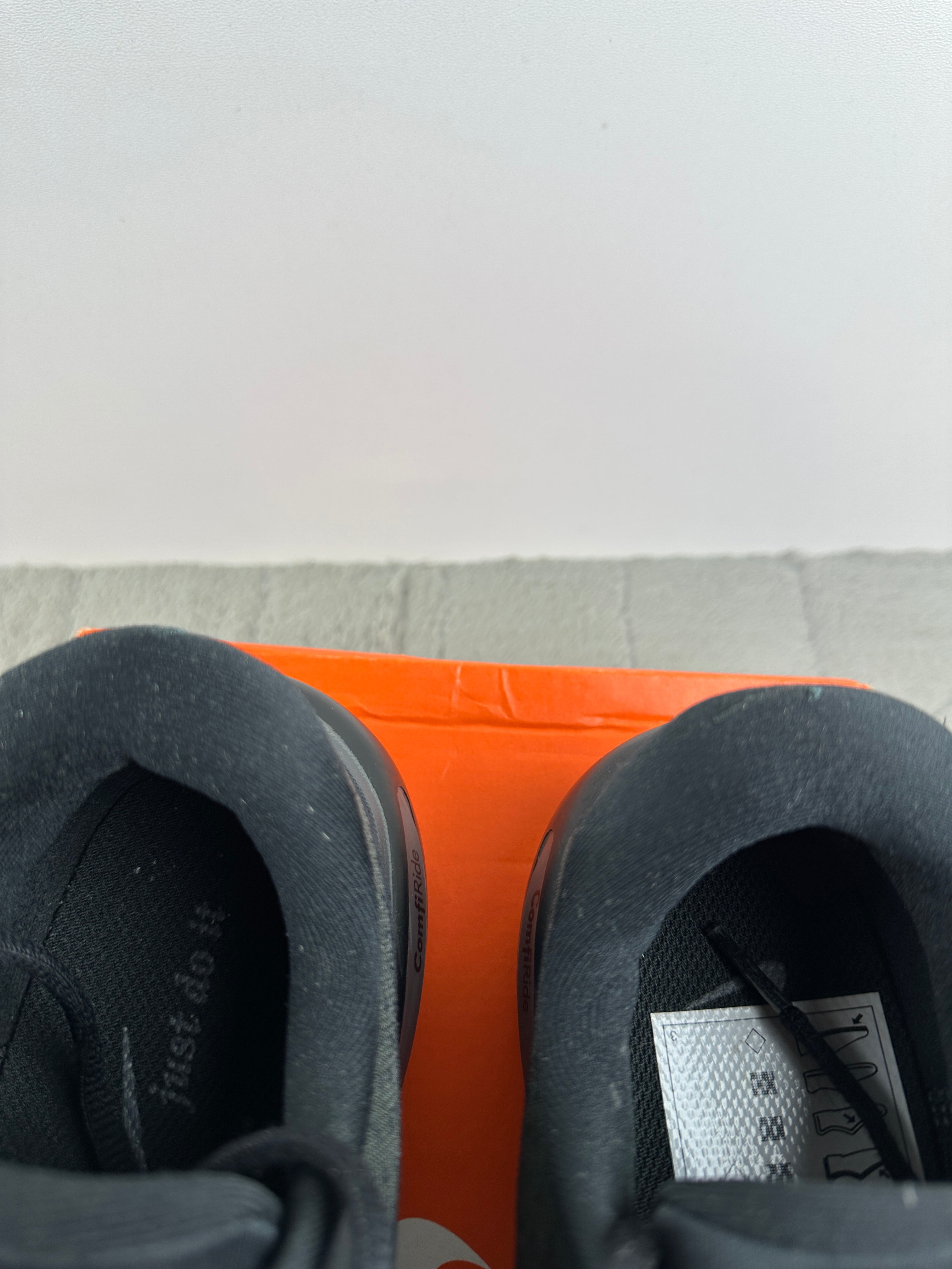 NIKE JOURNEY RUN