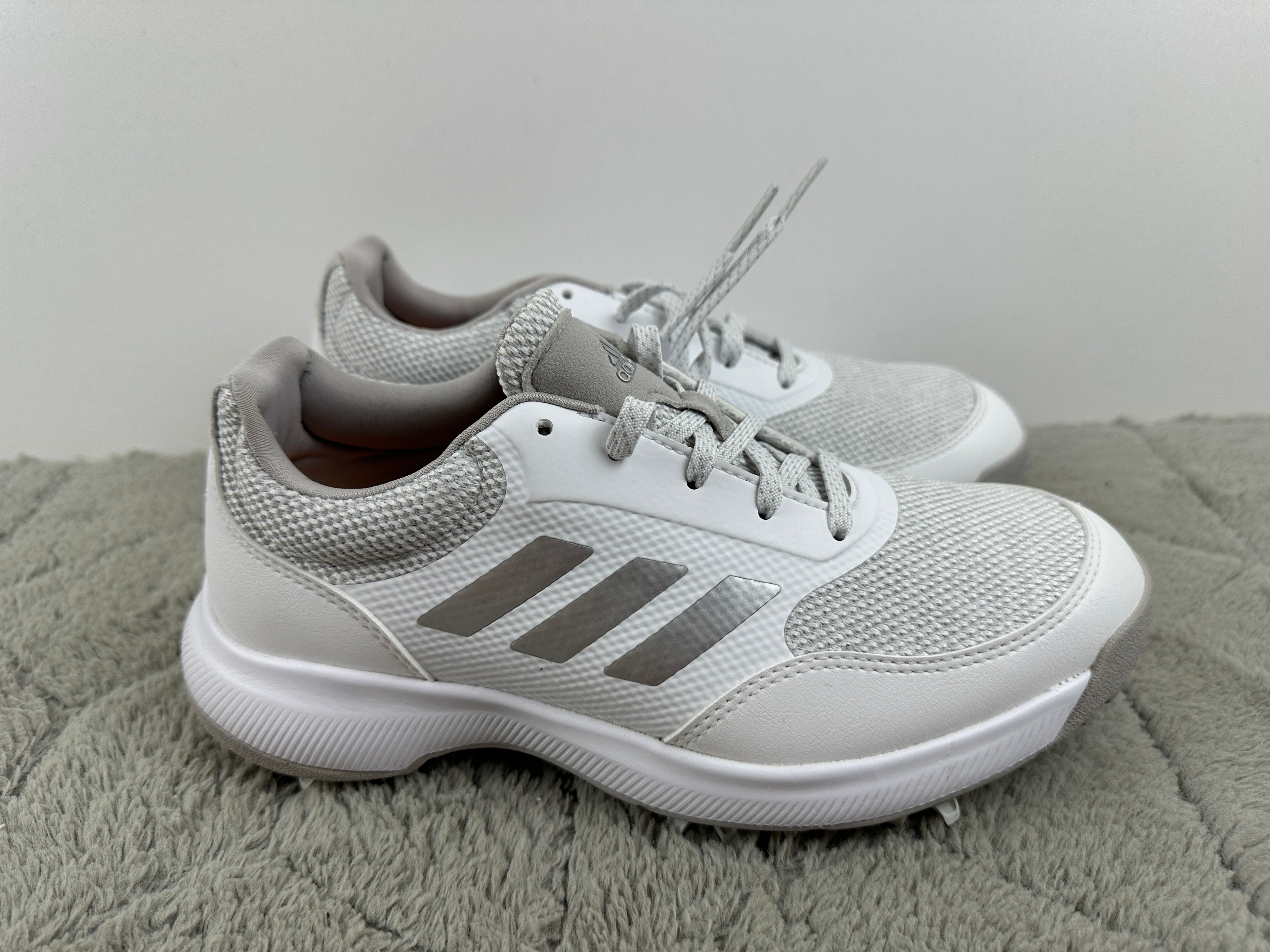 ADIDAS TECH RESPONSE 2.0