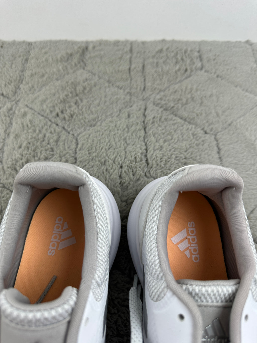 ADIDAS TECH RESPONSE 2.0