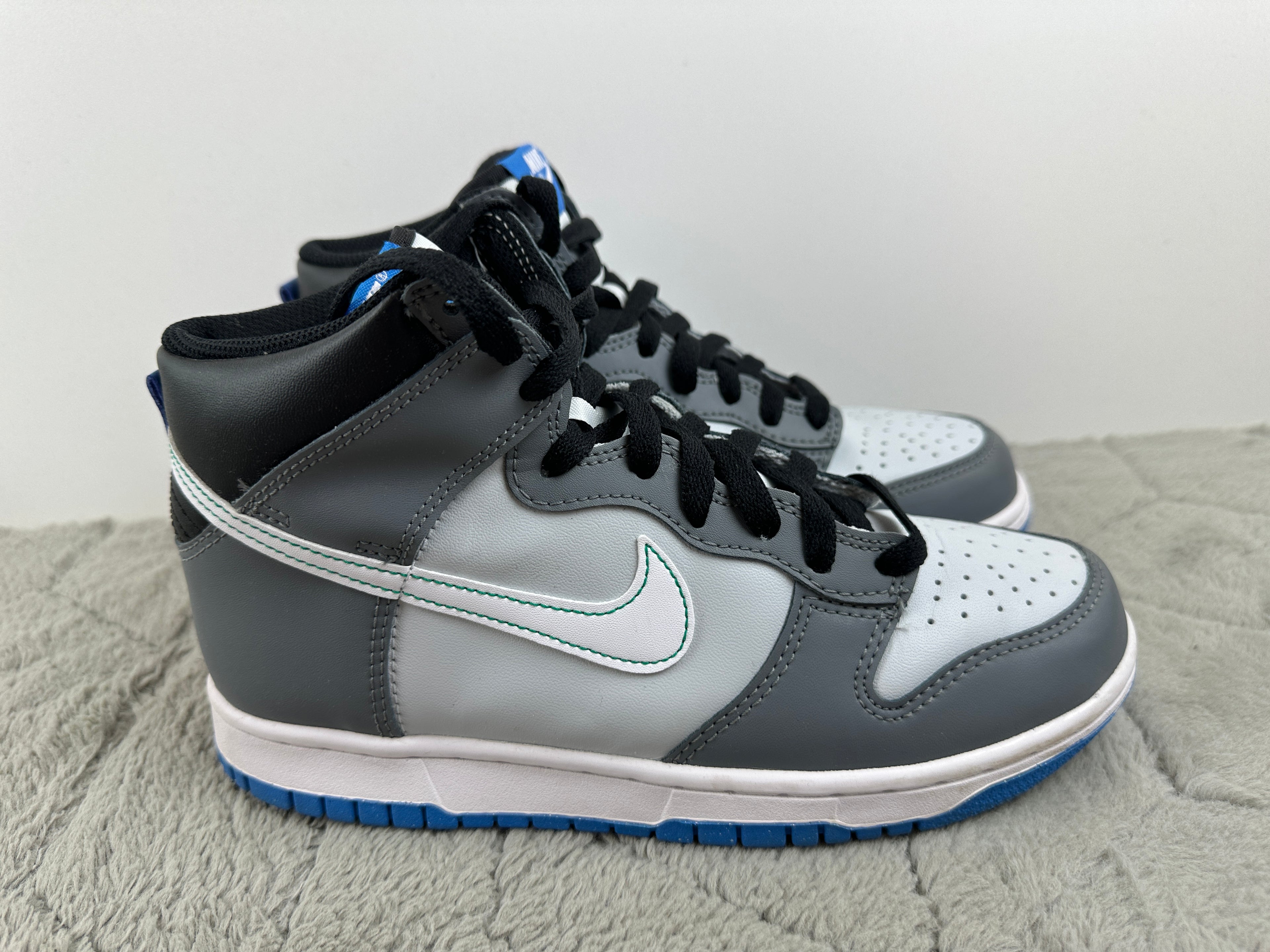 NIKE DUNK HIGH