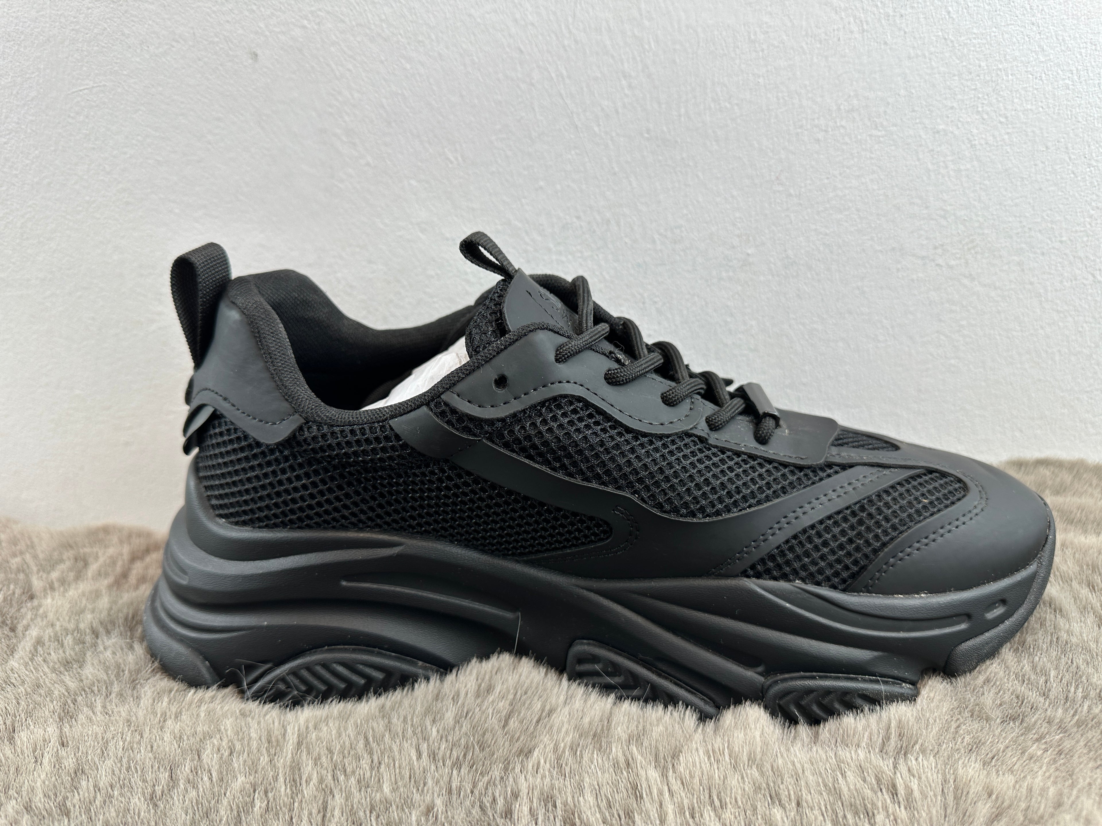 STEVE MADDEN POSSESSION