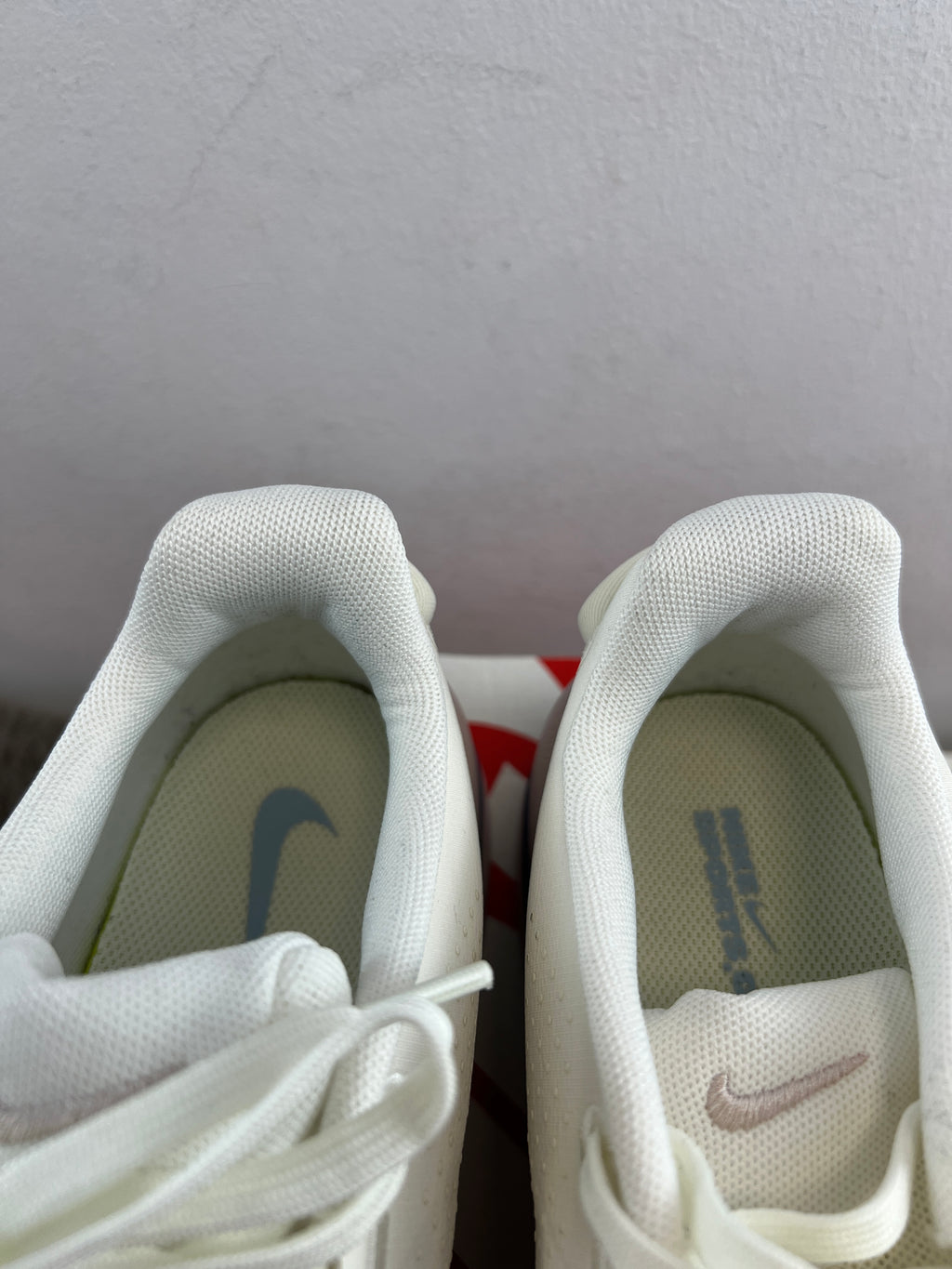 NIKE AIR ZOOM UPTURN