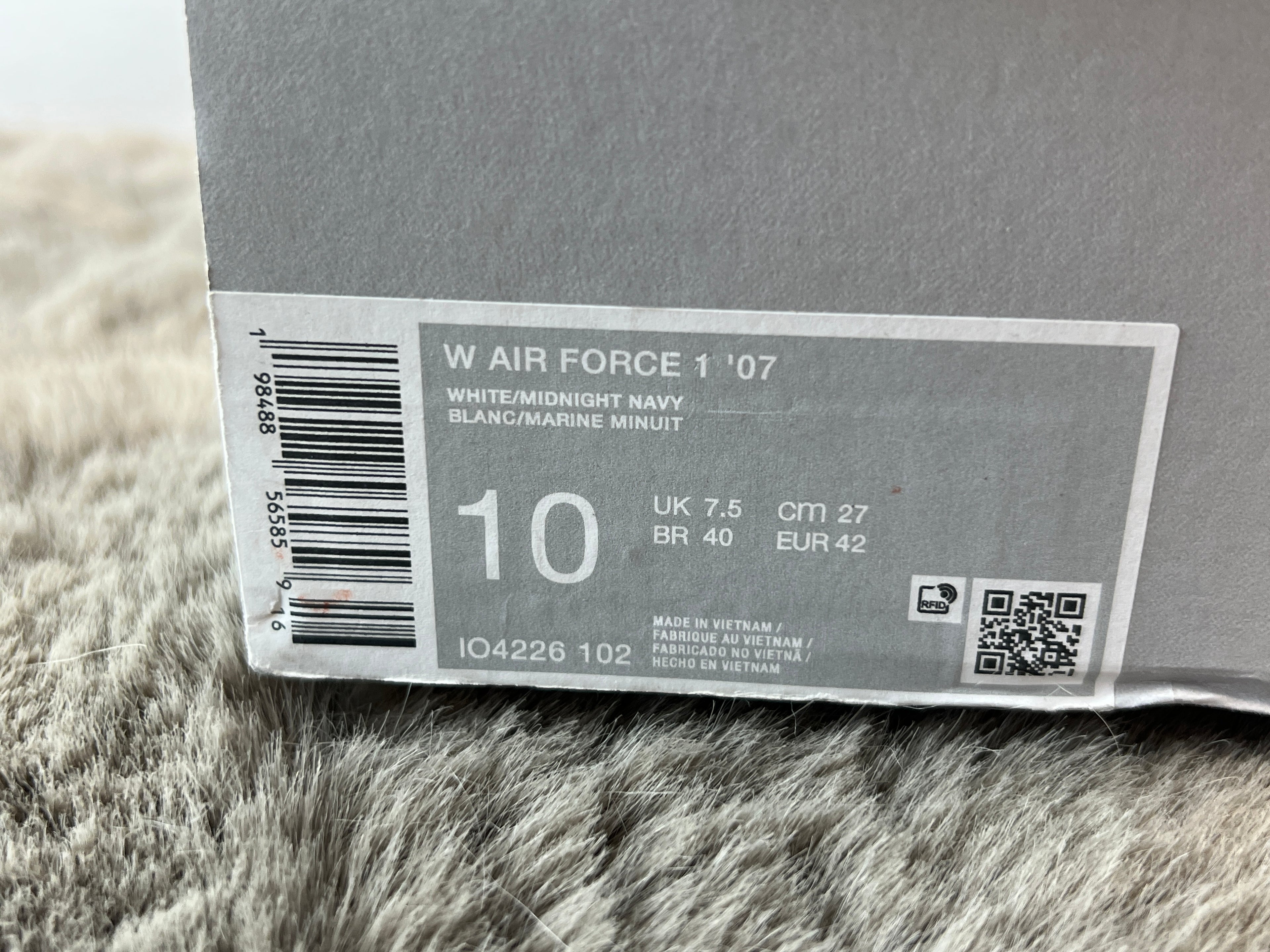 NIKE AIR FORCE 1 ESSENTIAL