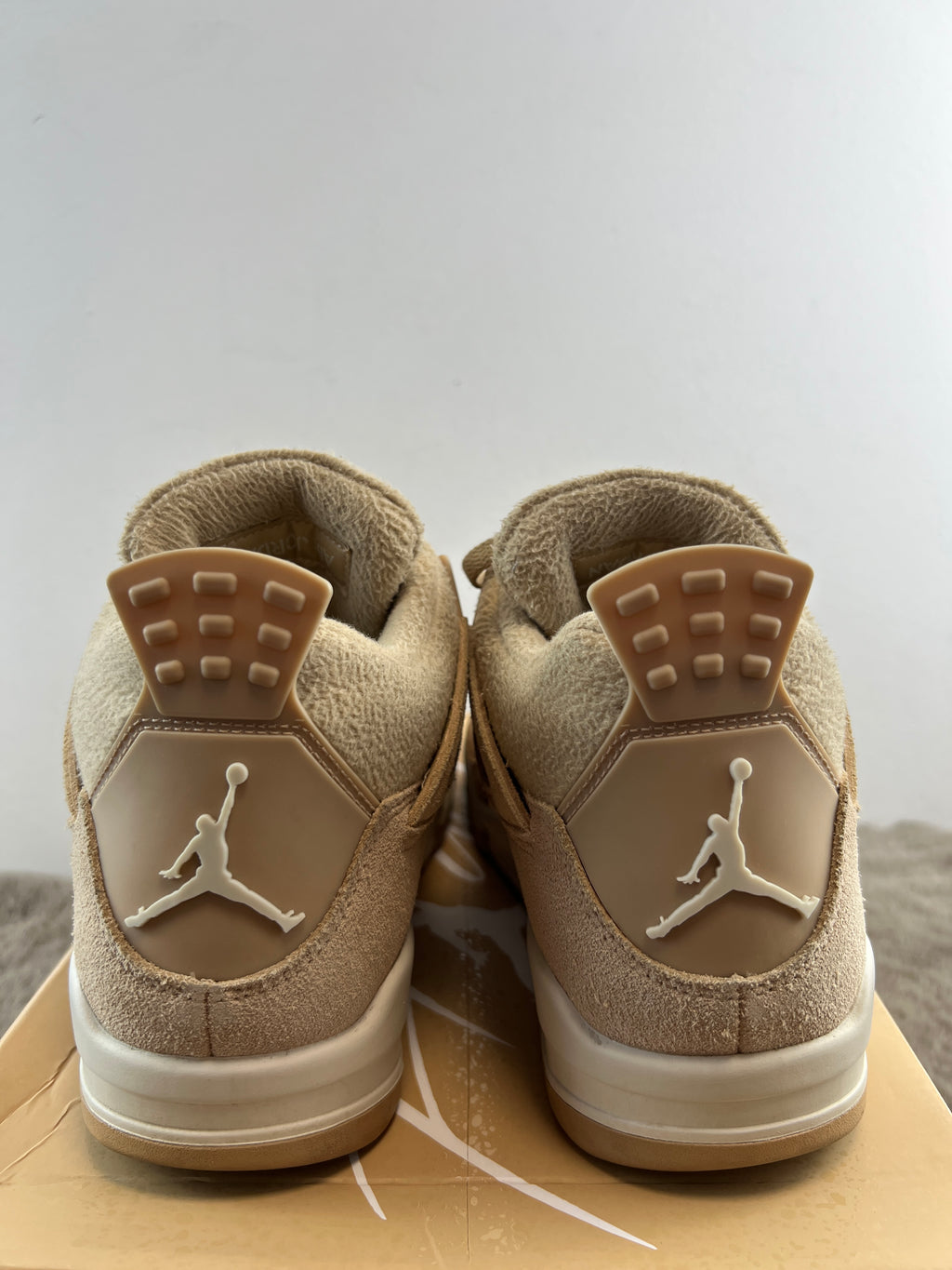 NIKE AIR JORDAN 4 RETRO COZY GIRL