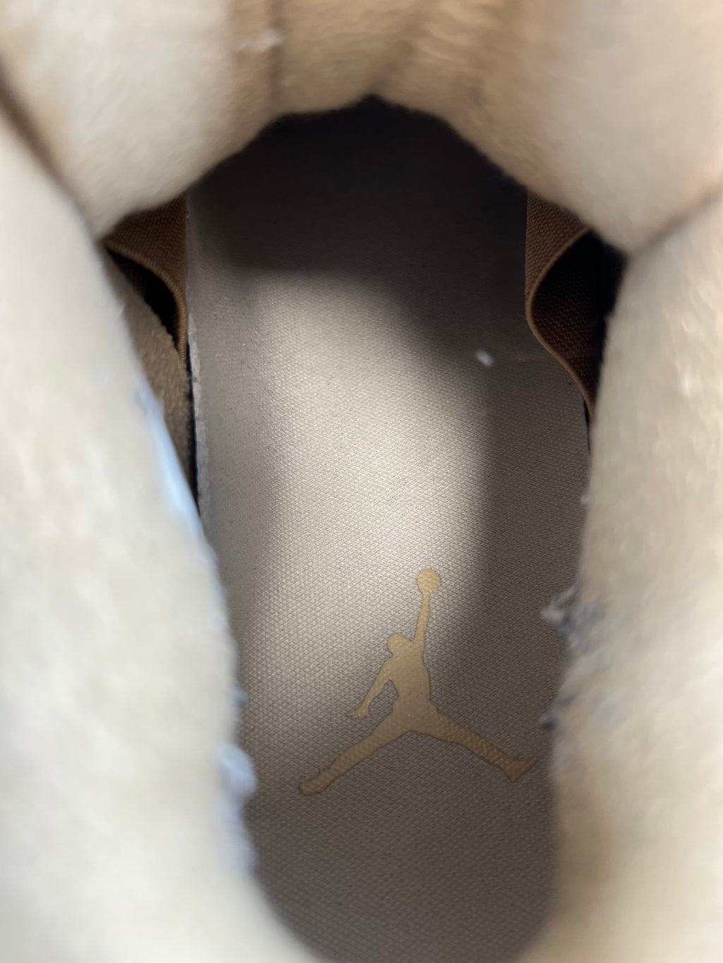 NIKE AIR JORDAN 4 RETRO COZY GIRL