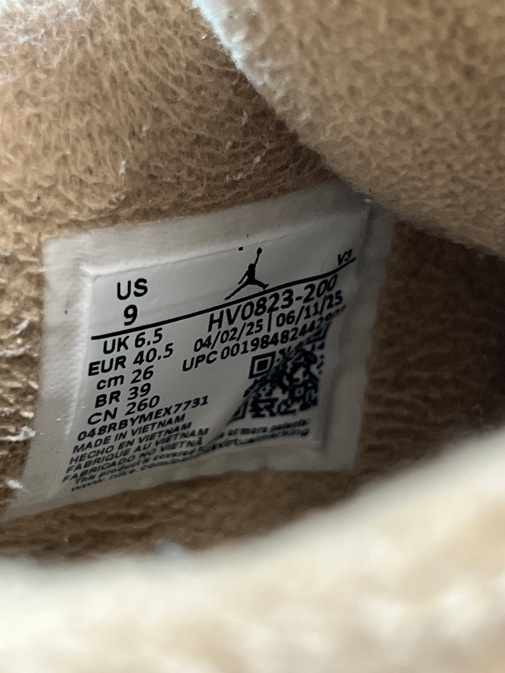 NIKE AIR JORDAN 4 RETRO COZY GIRL