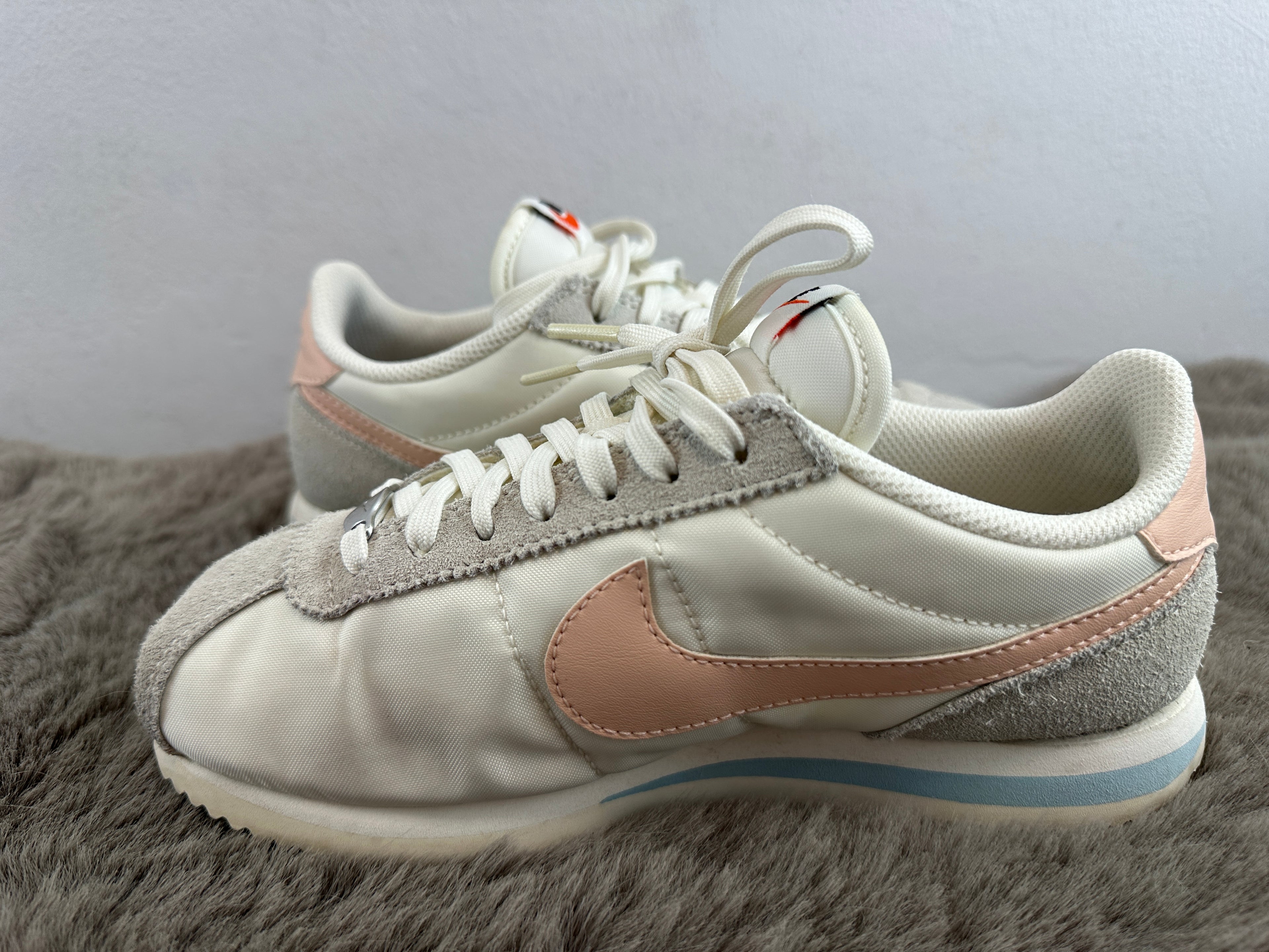 NIKE CORTEZ