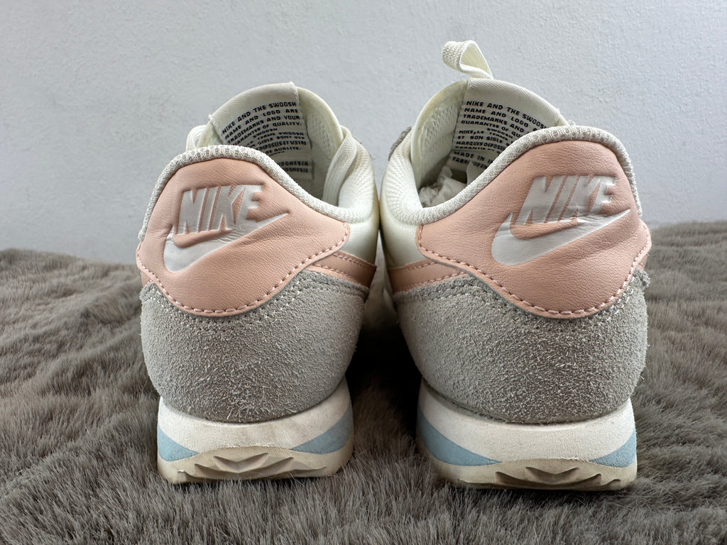 NIKE CORTEZ