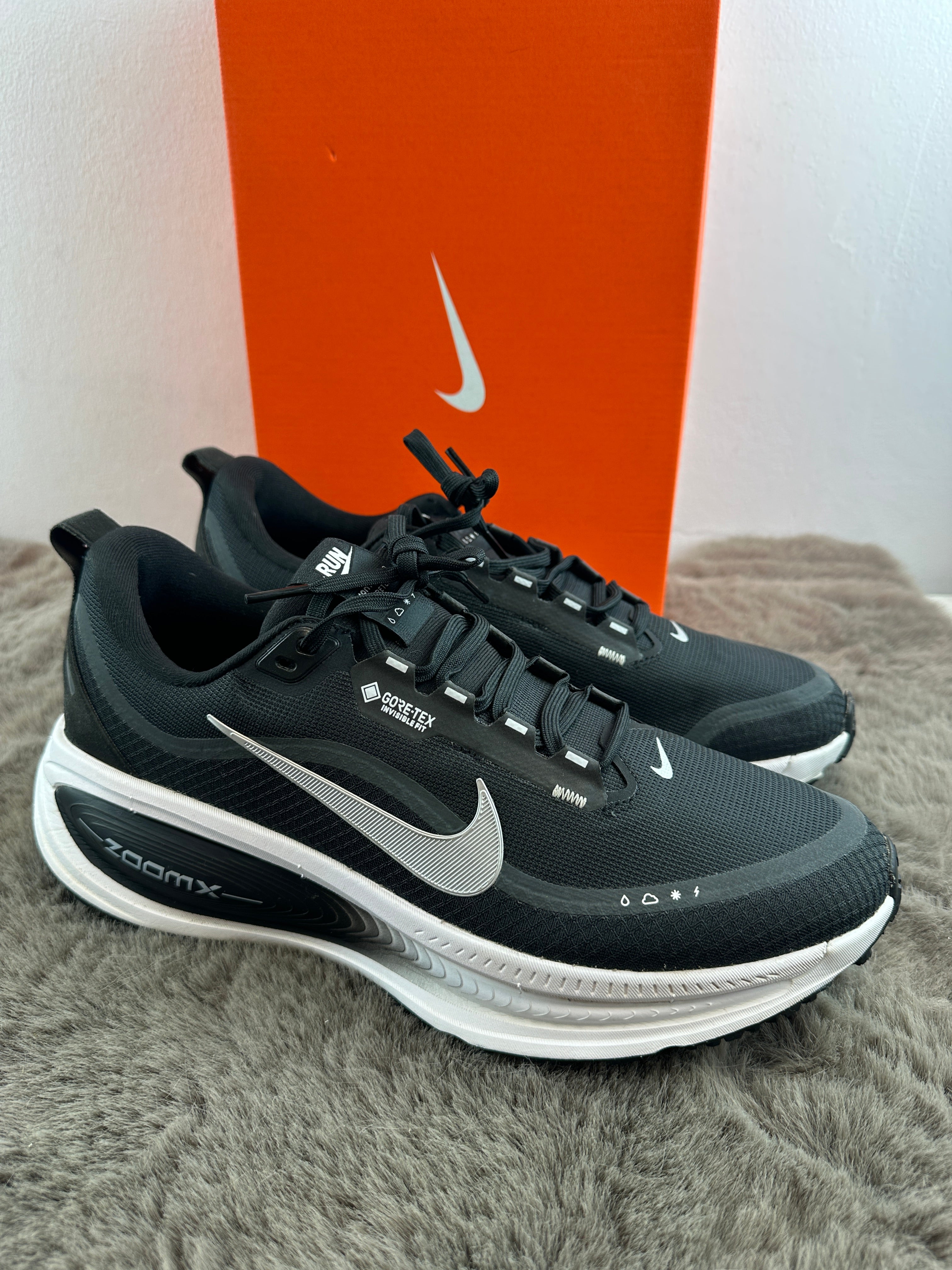NIKE VOMERO 18 GTX