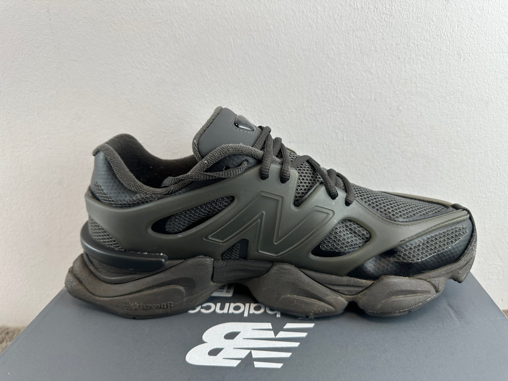 NEW BALANCE U9060IAA