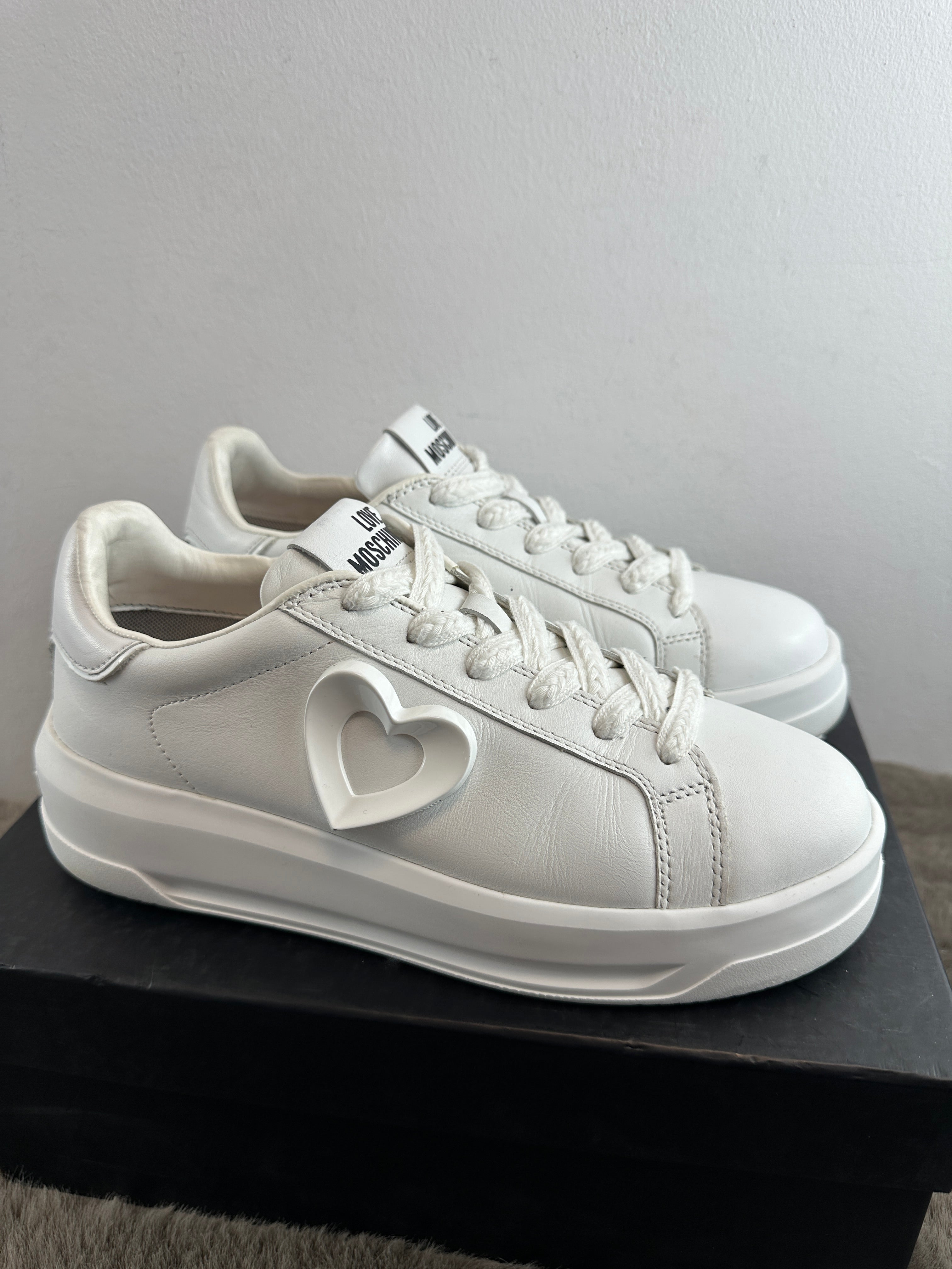 love moschino A15545G0MIA410A