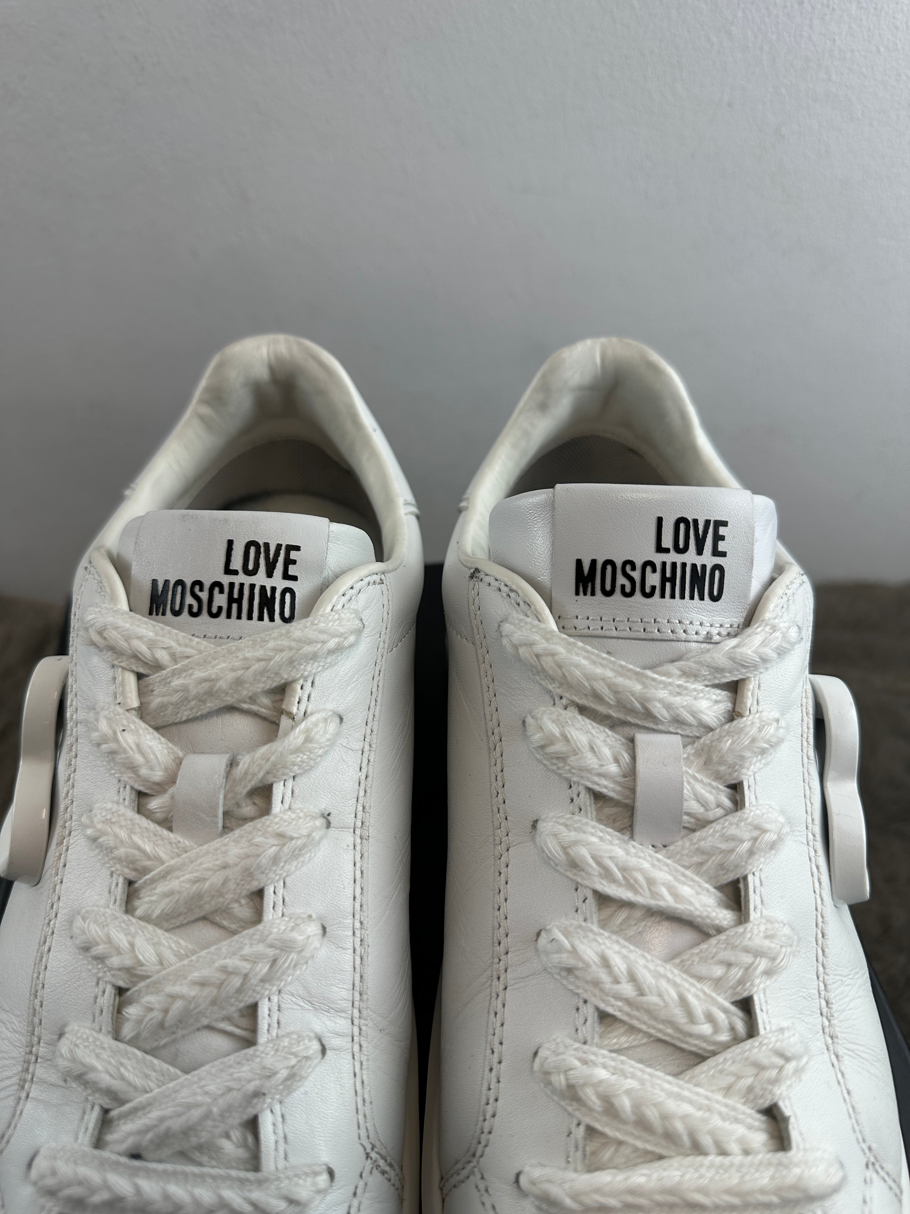 love moschino A15545G0MIA410A
