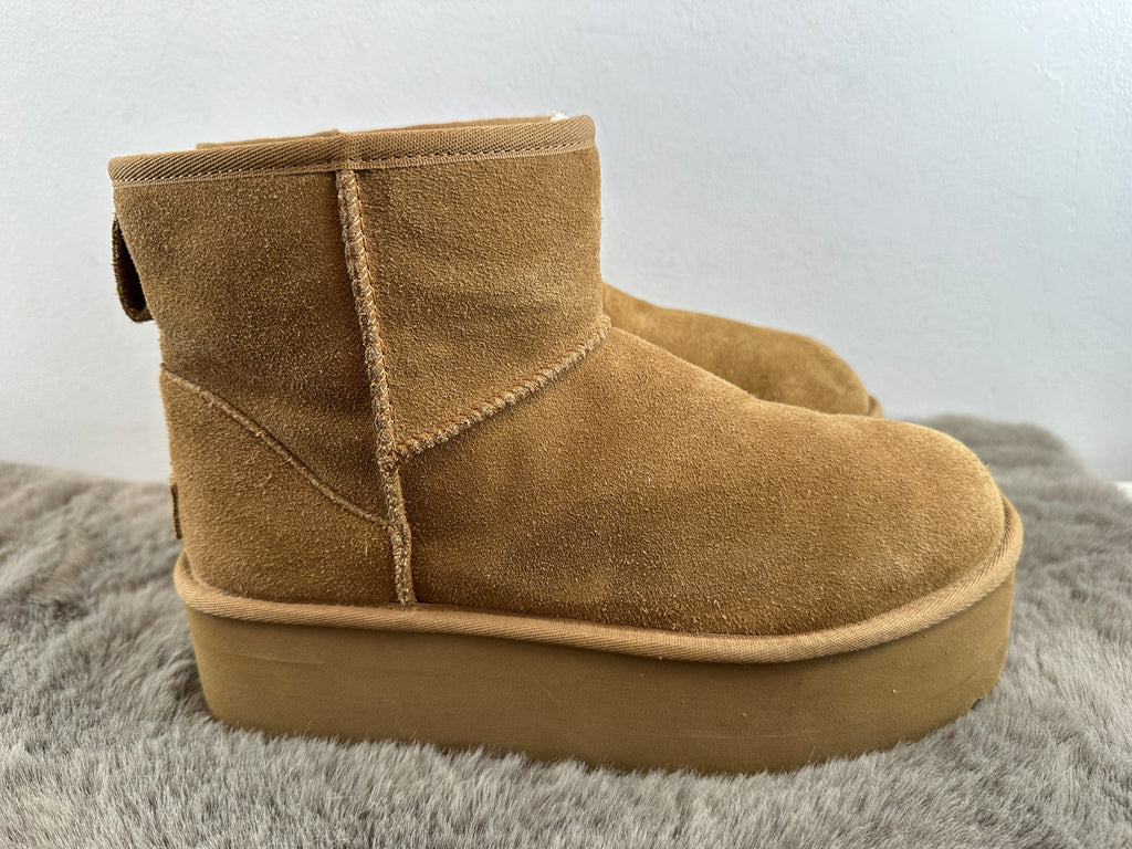 ugg classic mini platform