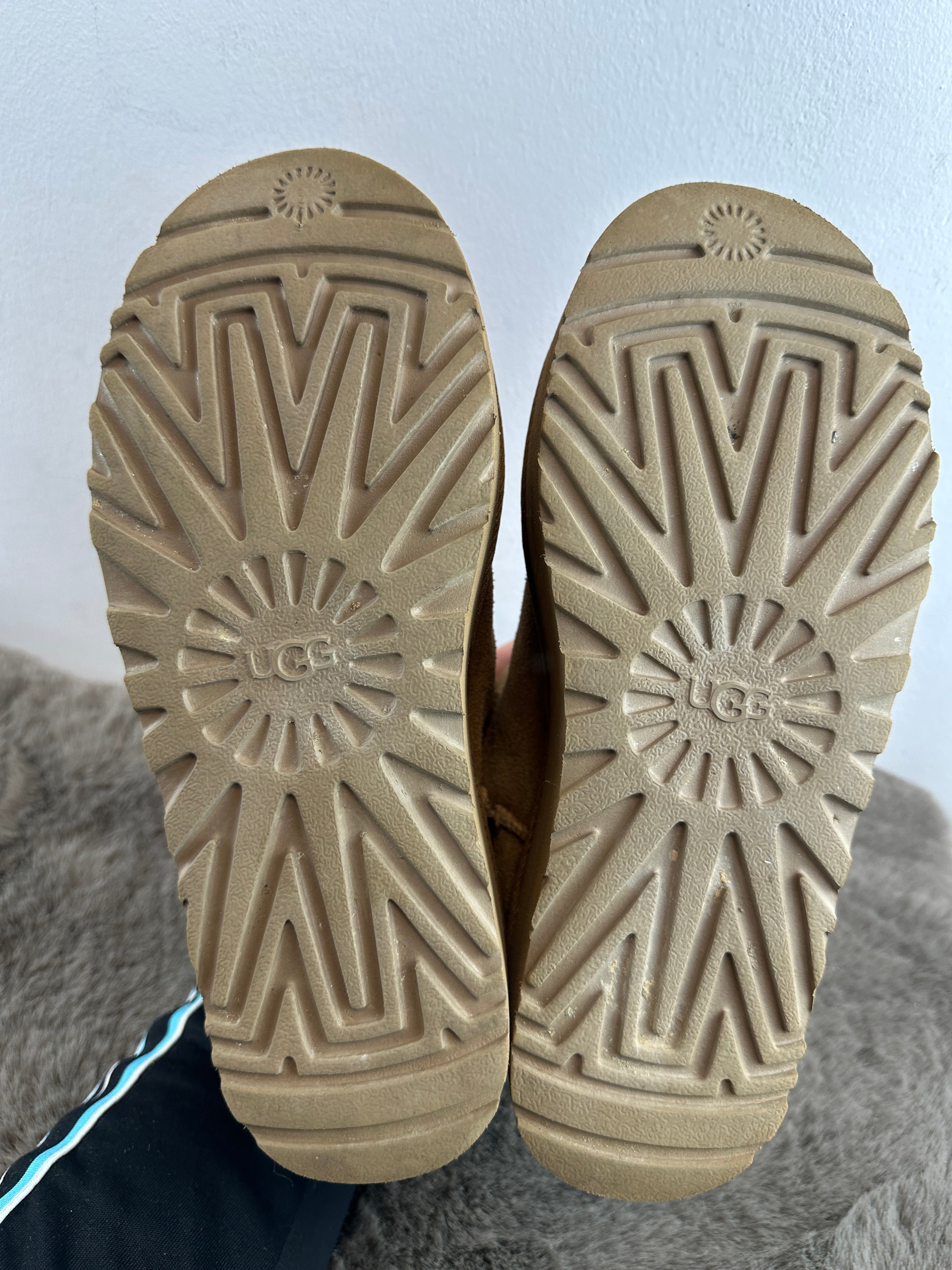 ugg classic mini platform
