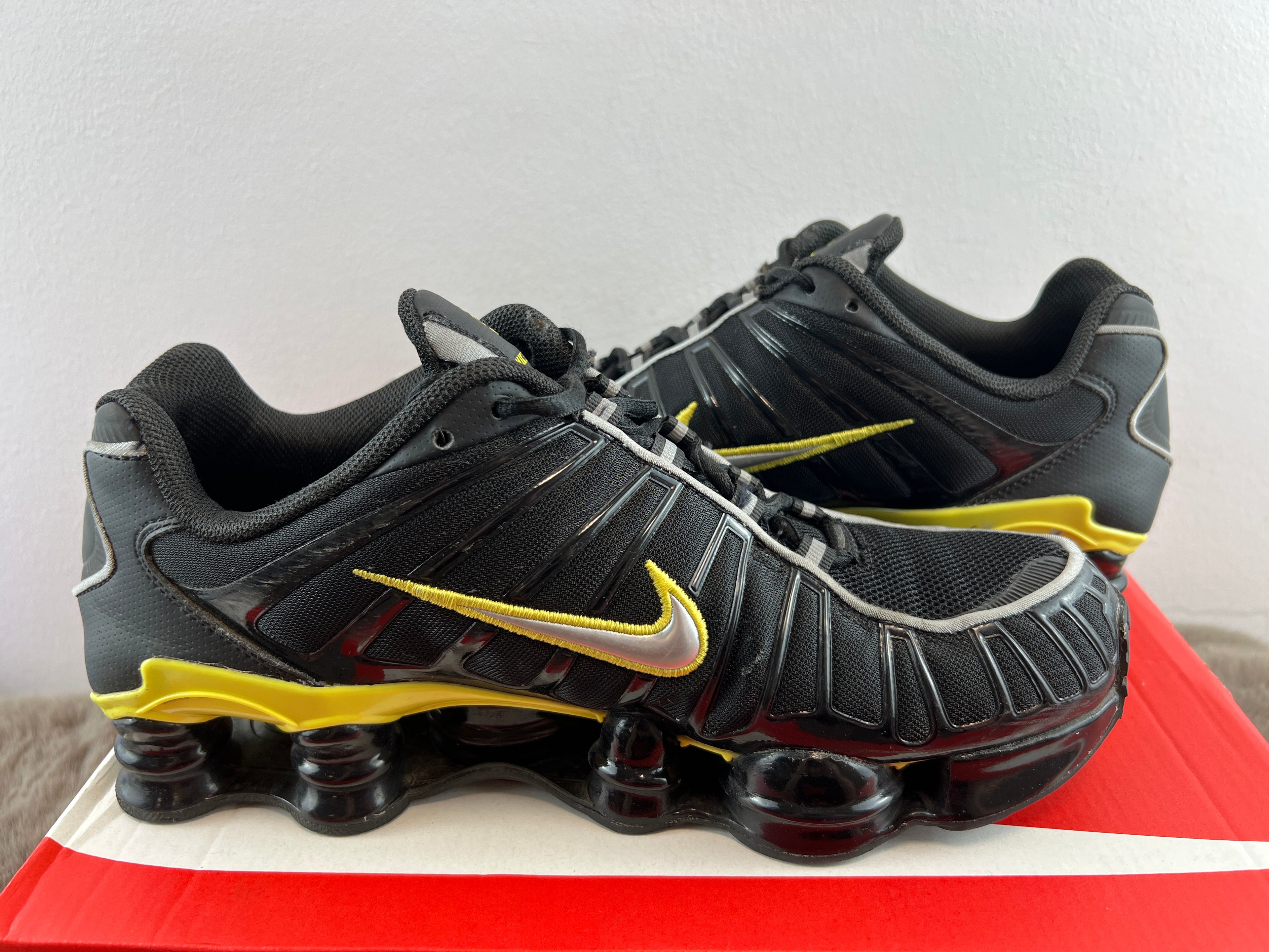 NIKE SHOX TL