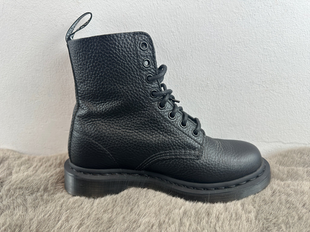 DR. MARTENS MONO 1460