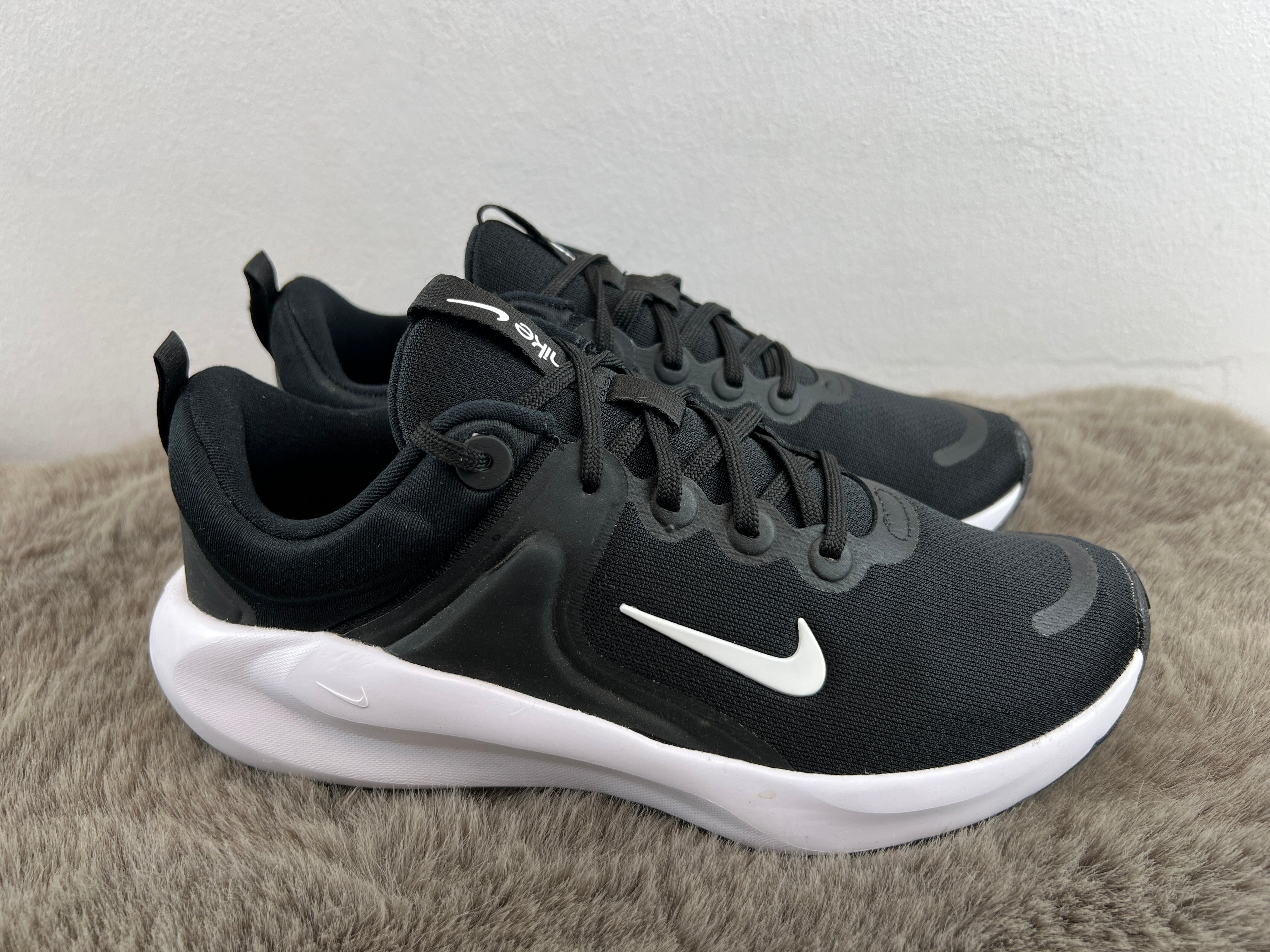NIKE IN-SEASON TR 14