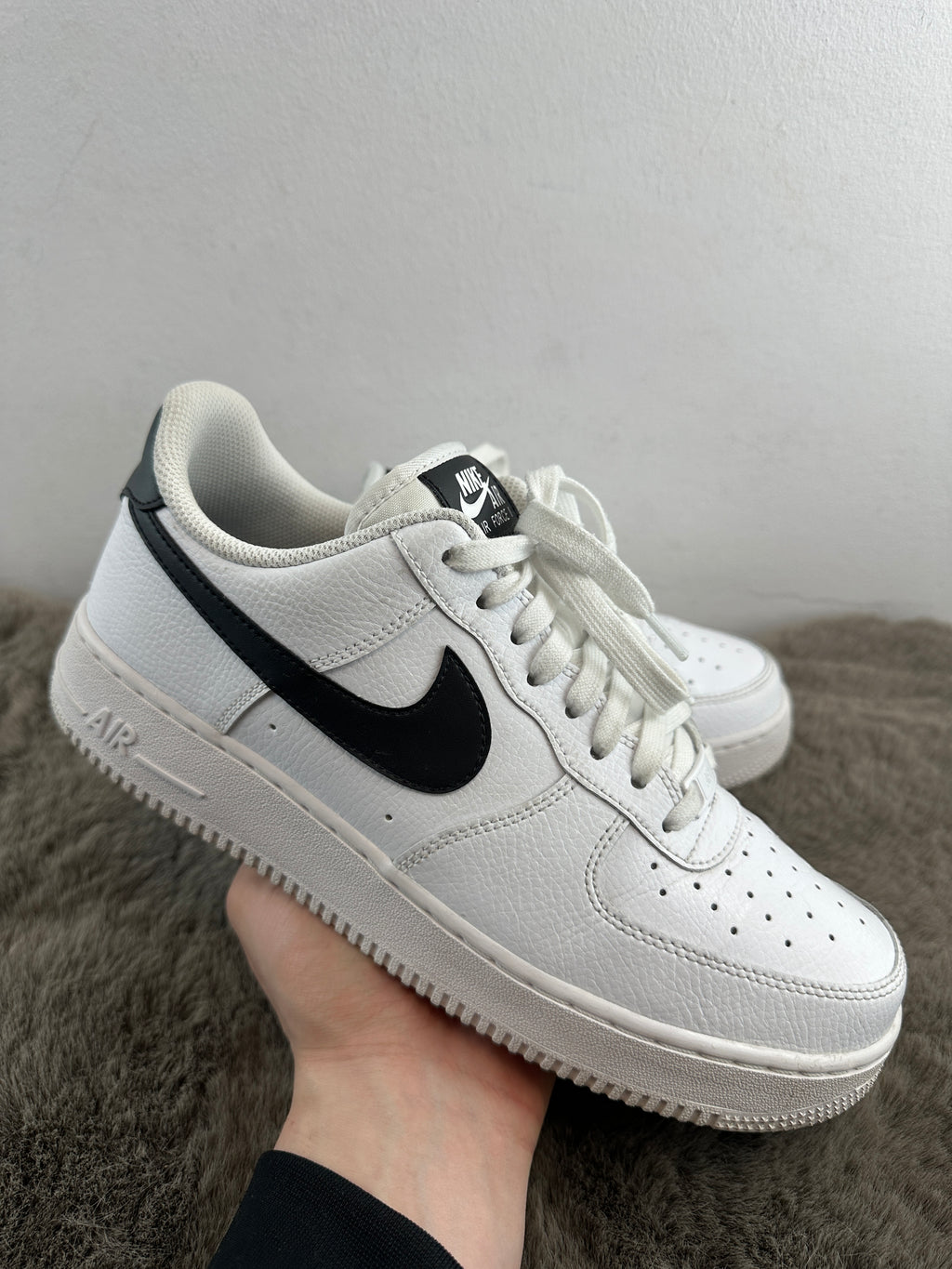 NIKE AIR FORCE 1