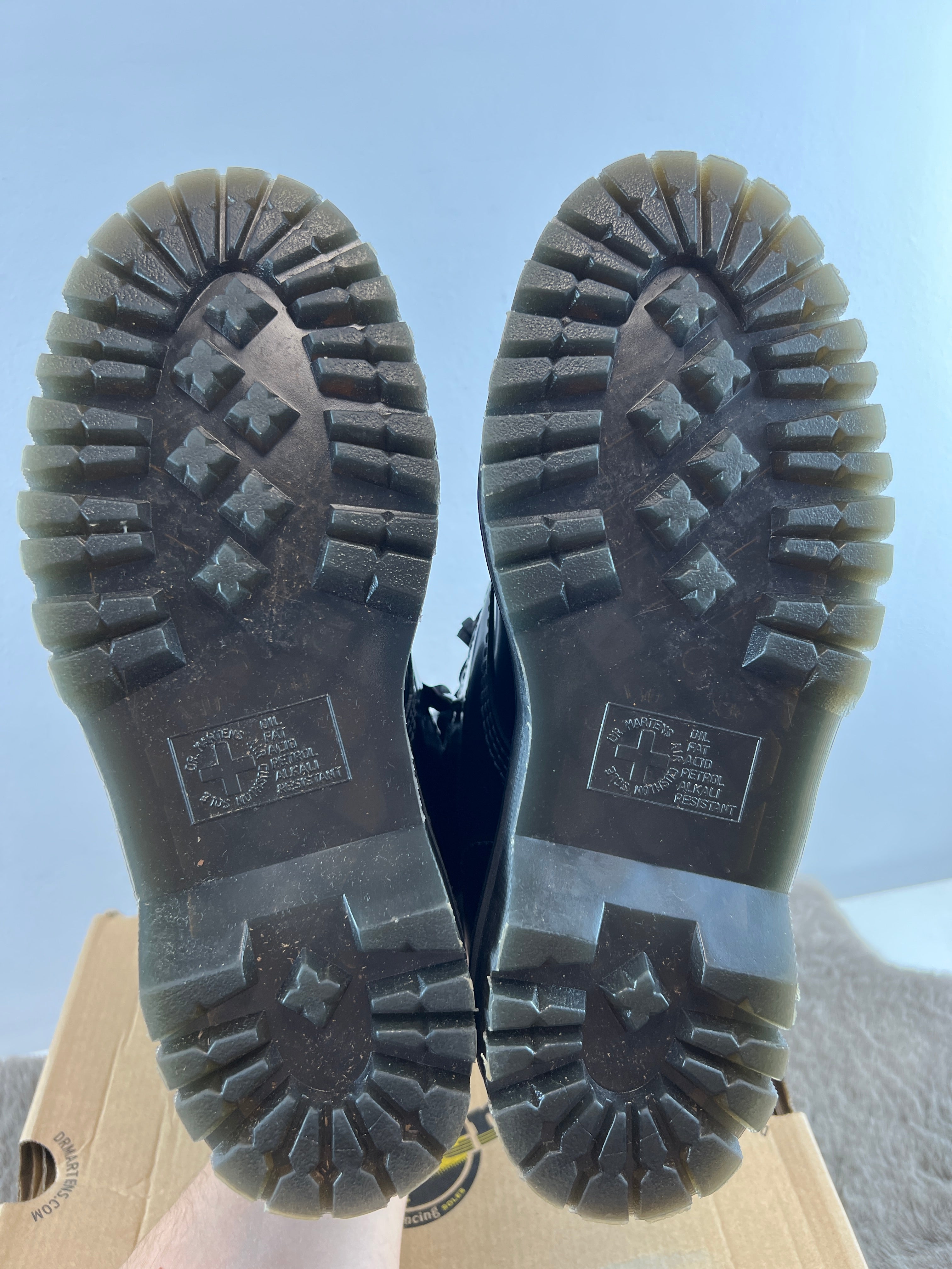 DR. MARTENS MOLLY