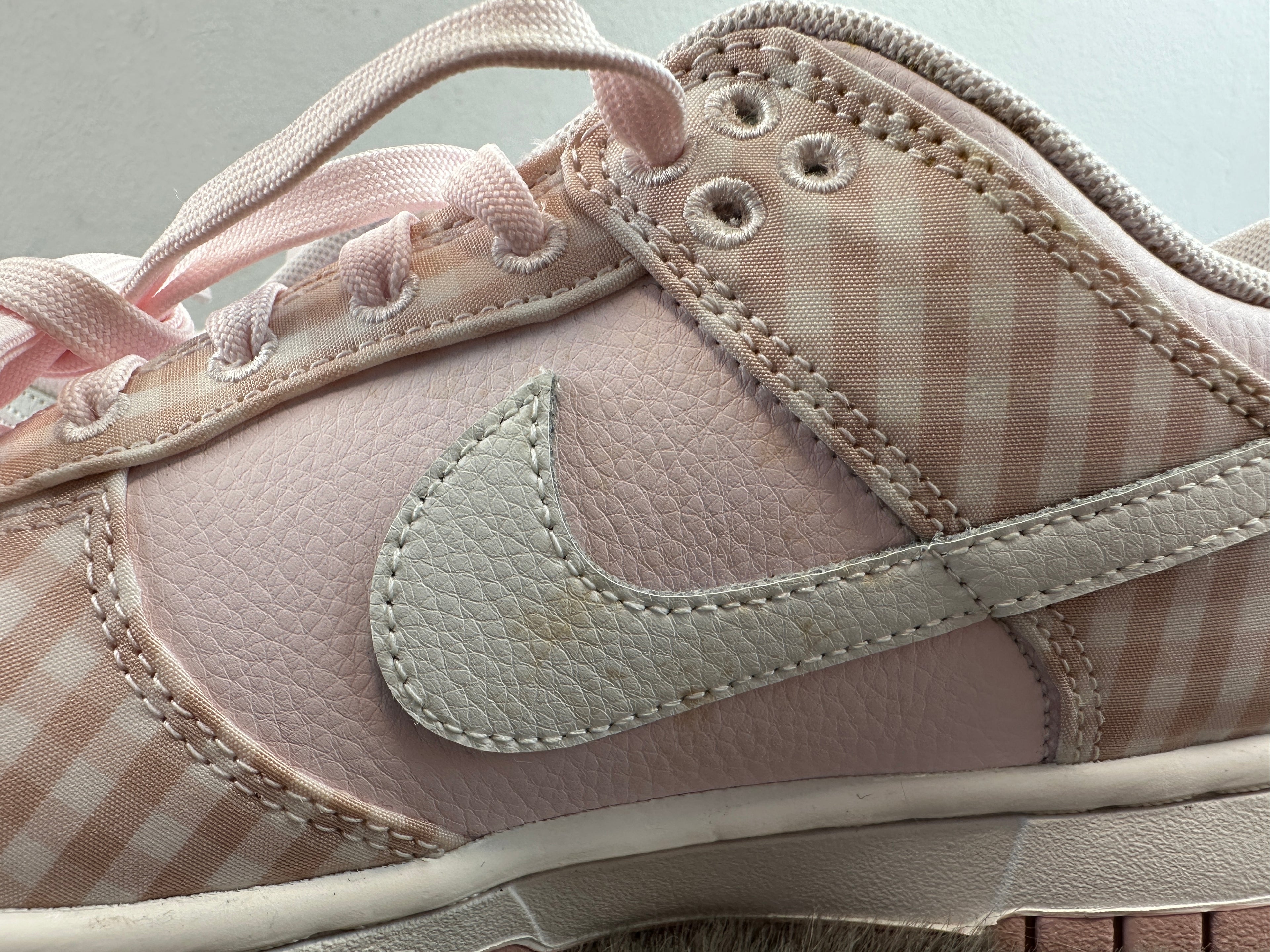 nike dunk low pink gingham