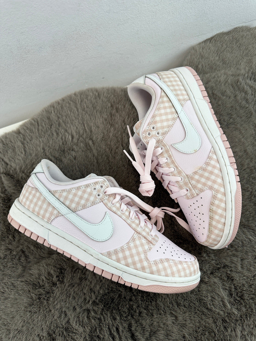 nike dunk low pink gingham