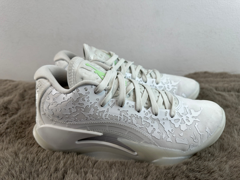 NIKE AIR JORDAN LUKA 2