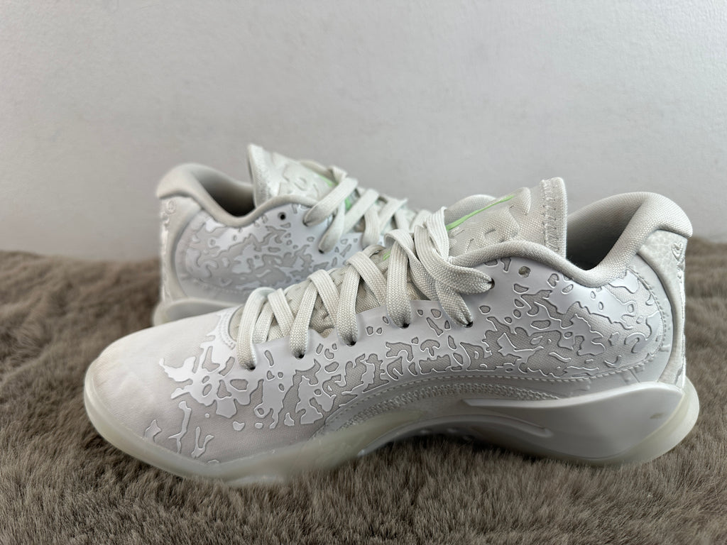 NIKE AIR JORDAN LUKA 2