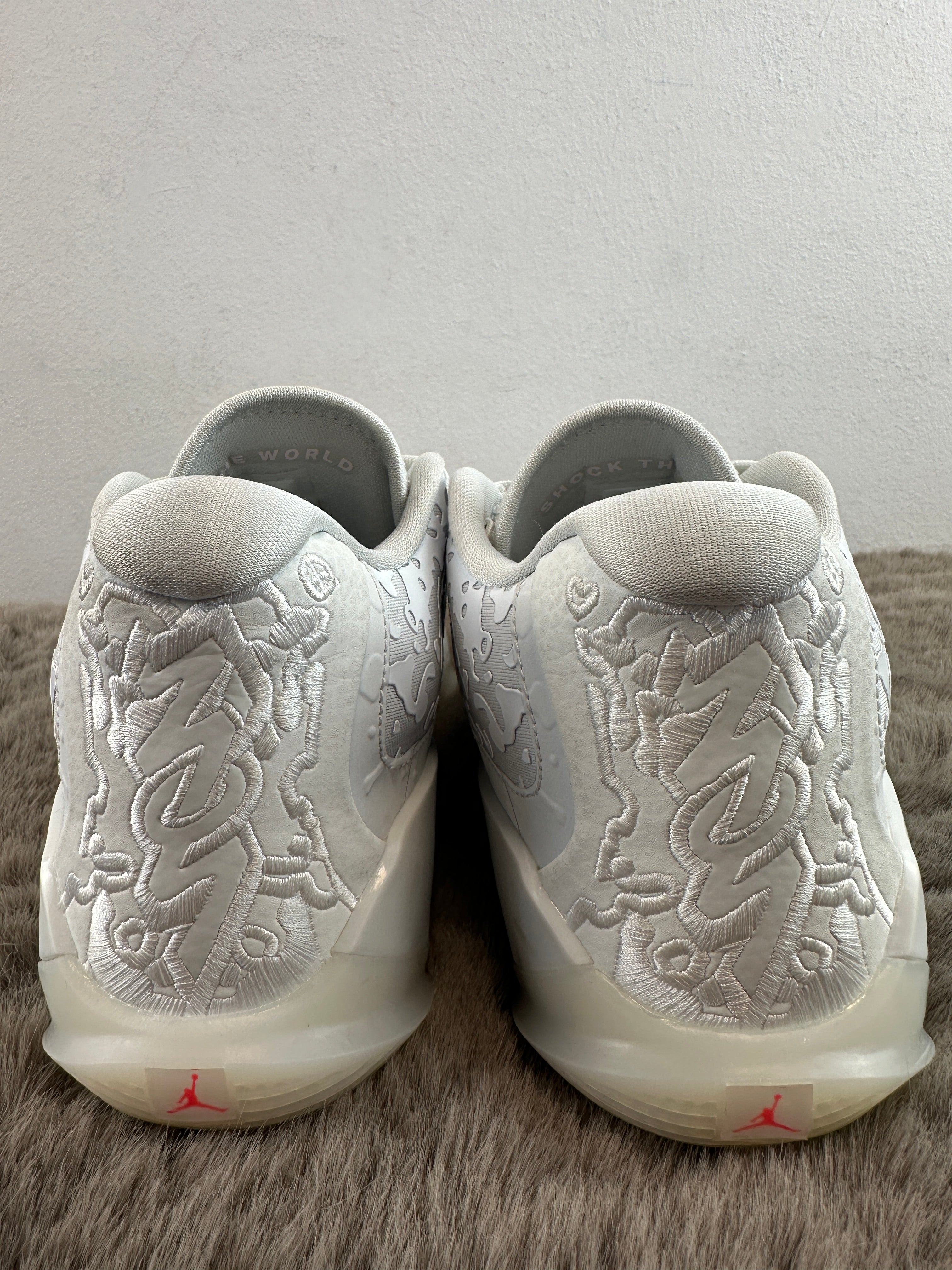 NIKE AIR JORDAN LUKA 2