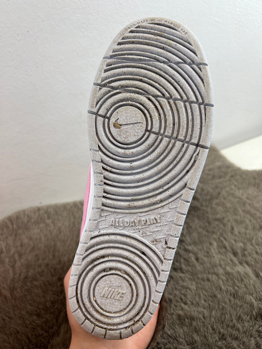 NIKE COURT BOROUGH LOW ESS+ (GS)
