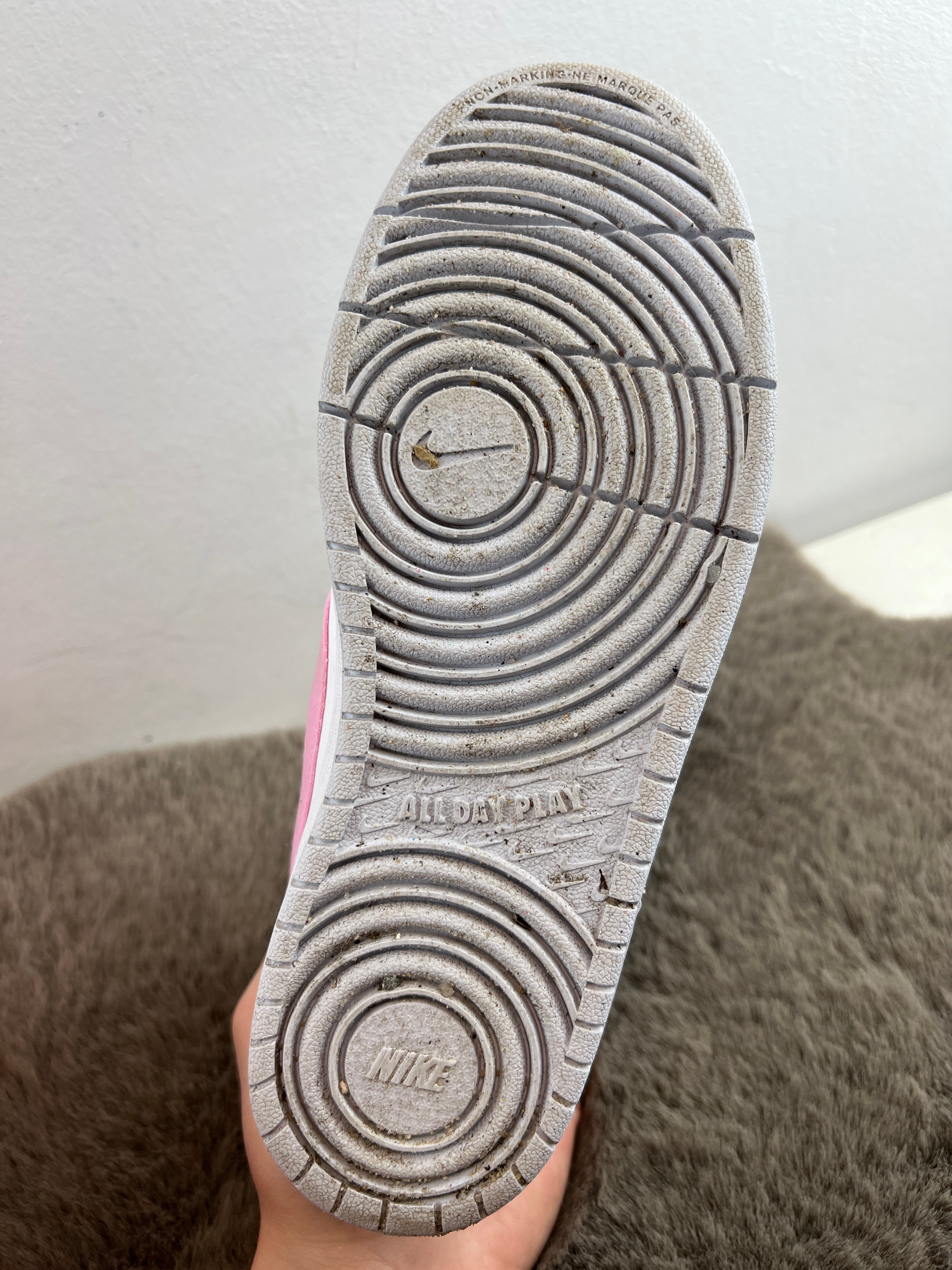 NIKE COURT BOROUGH LOW ESS+ (GS)