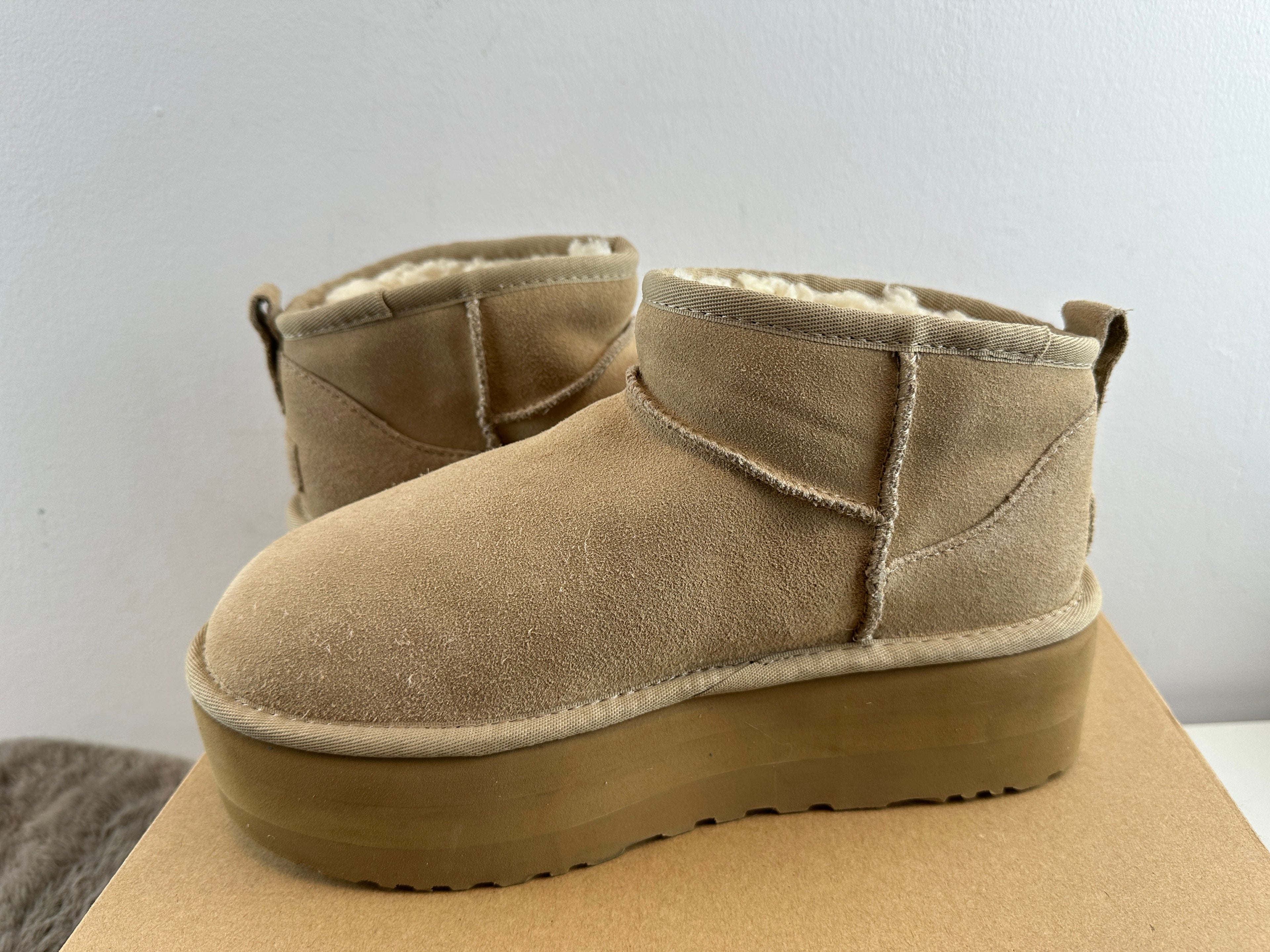 ugg classic mini platform