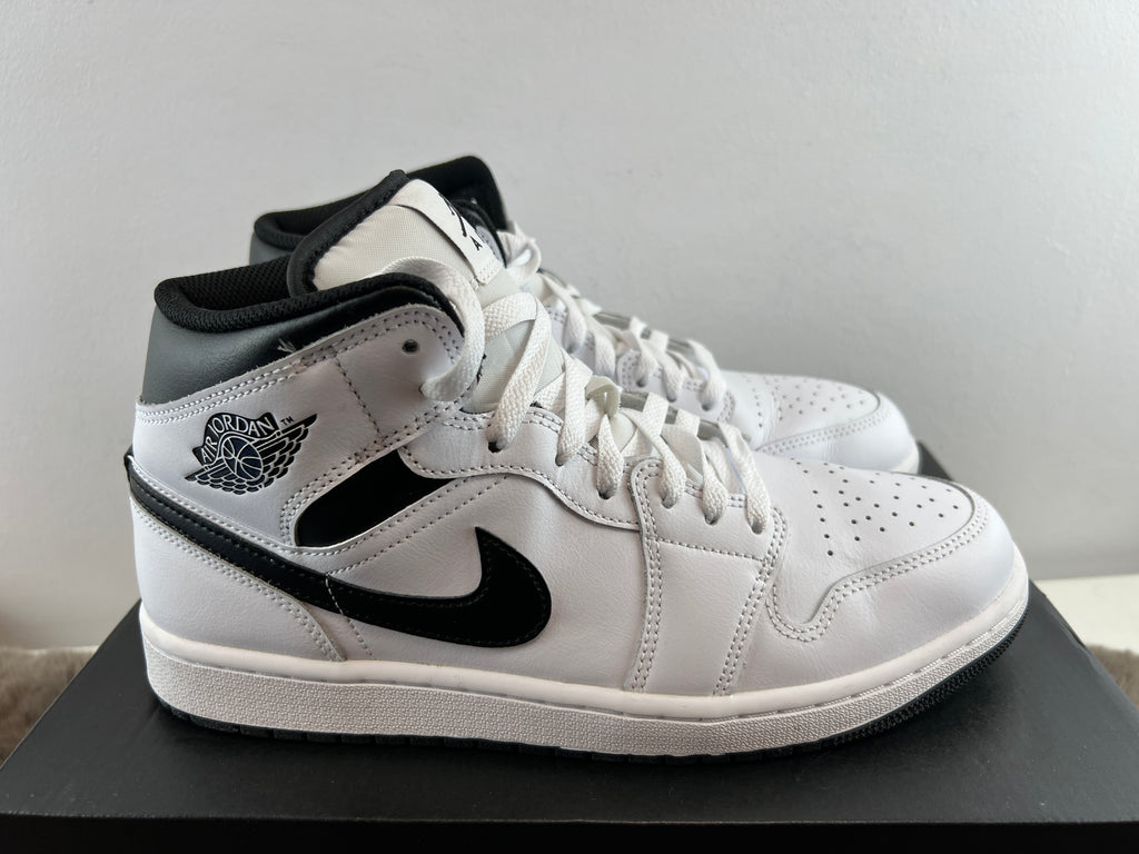 NIKE AIR JORDAN 1 MID