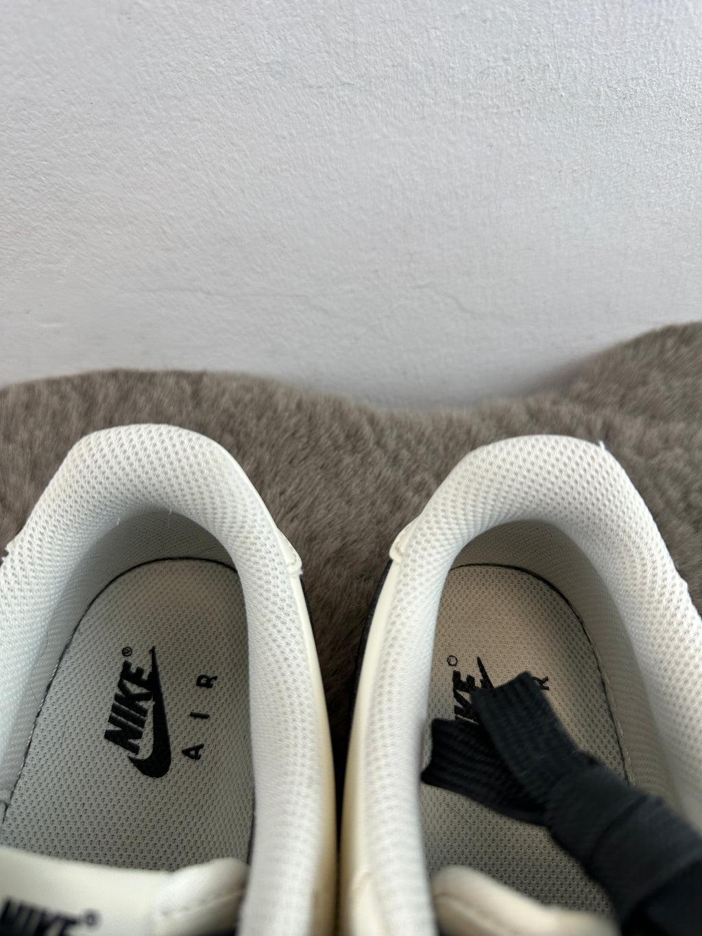 nike air force 1 lv8
