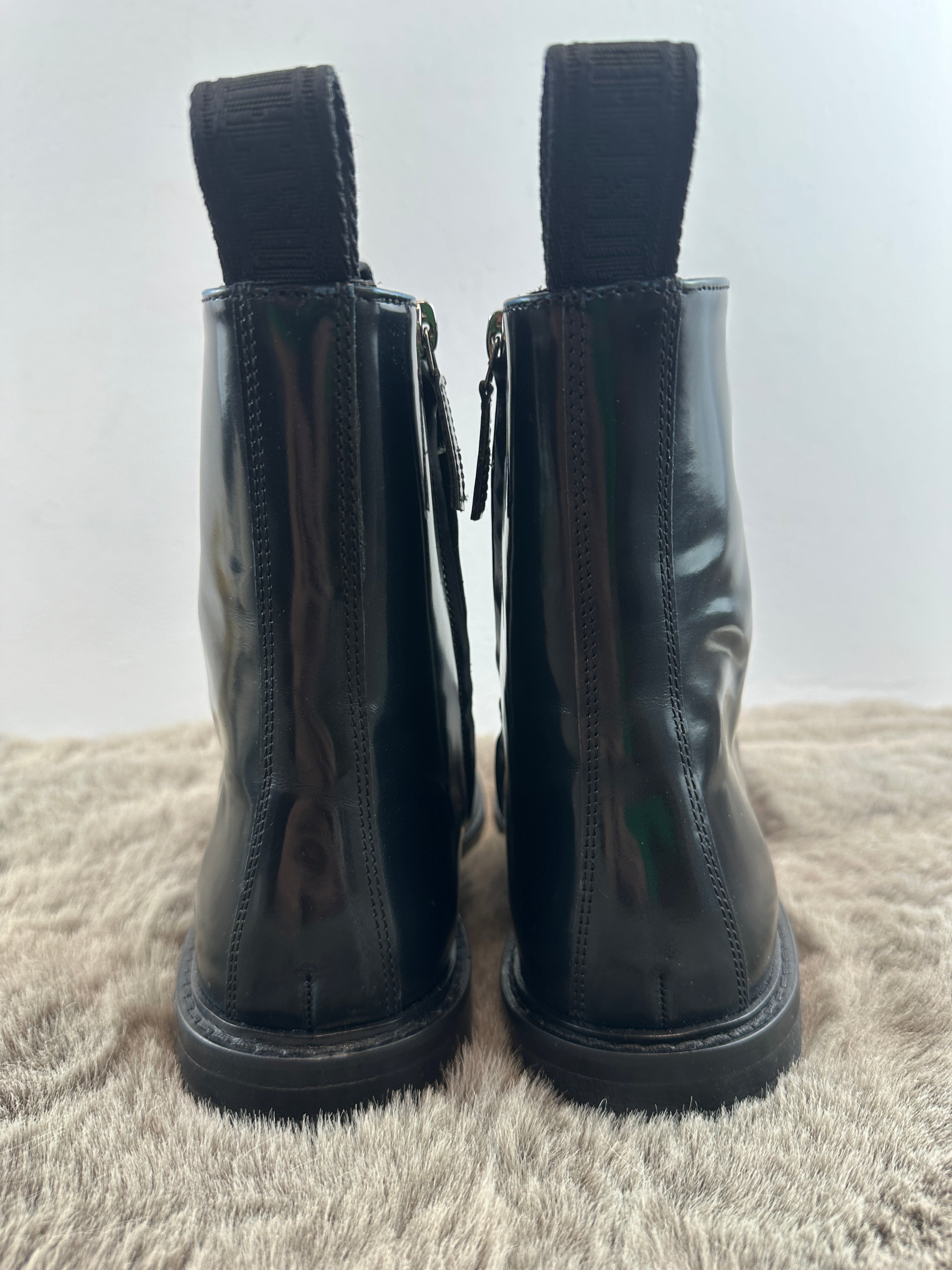 Botki moschino