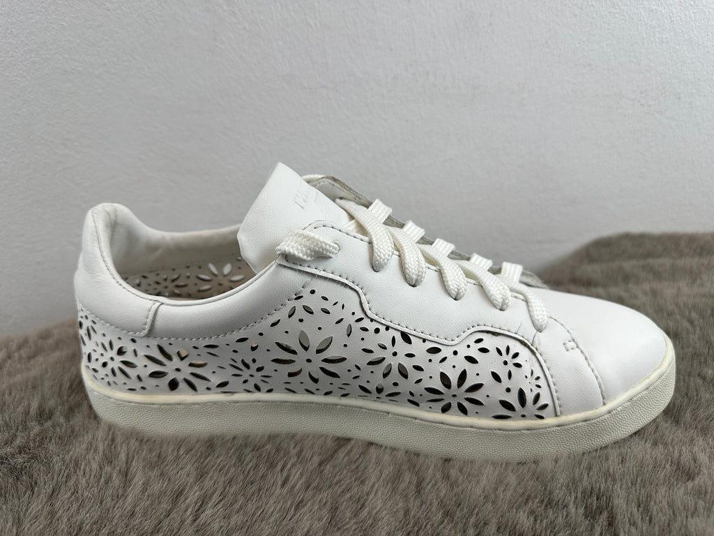twinset laser cut flower 38