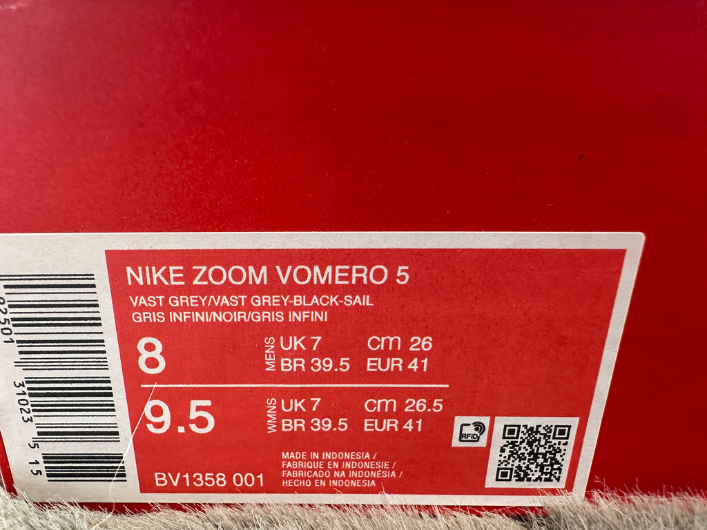 NIKE ZOOM VOMERO 5